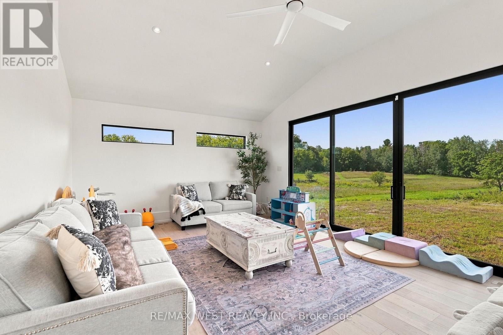 17050 Mccowan Road Property Photo 17