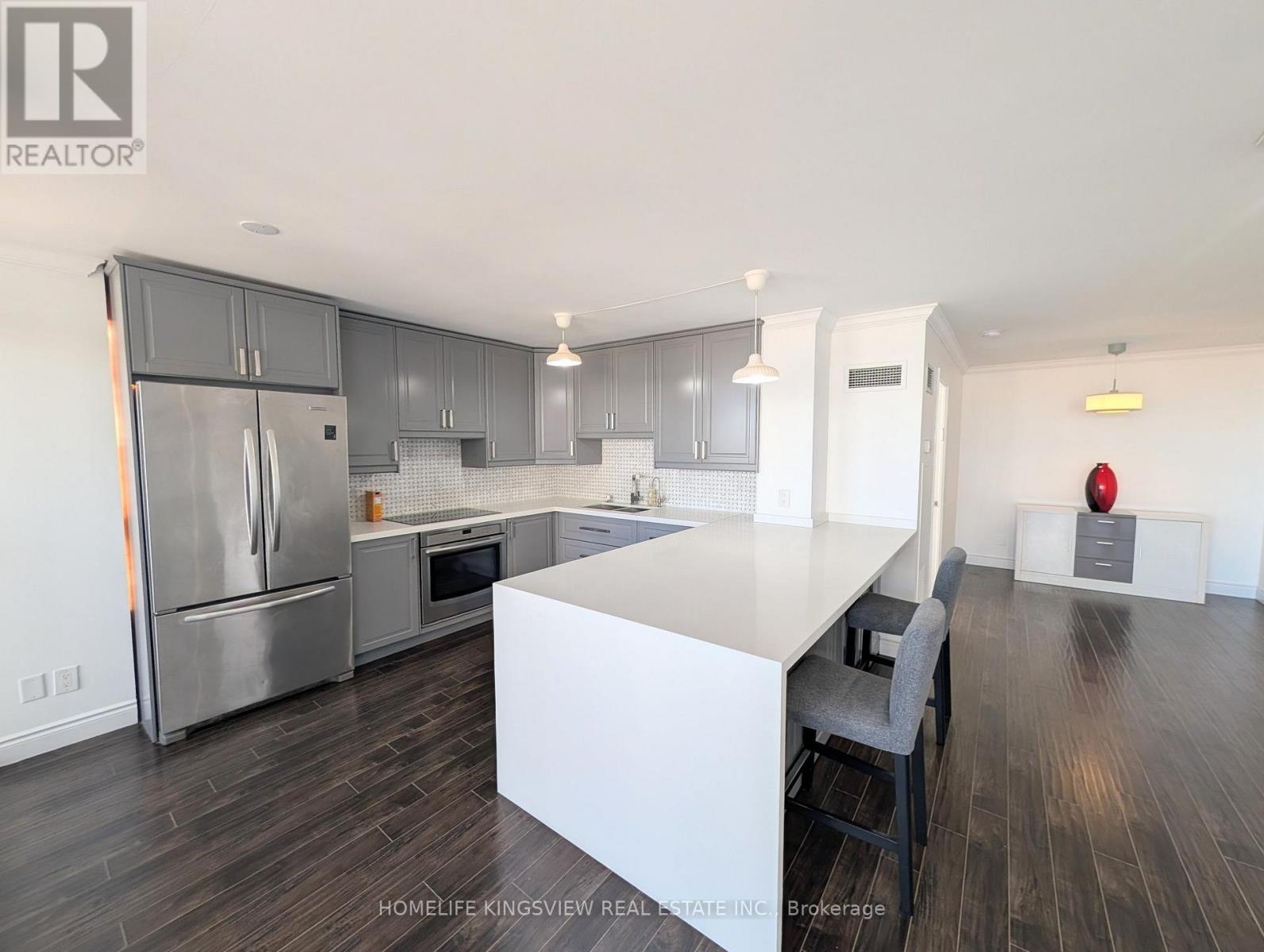 1104 - 60 Disera Drive Property Photo 7