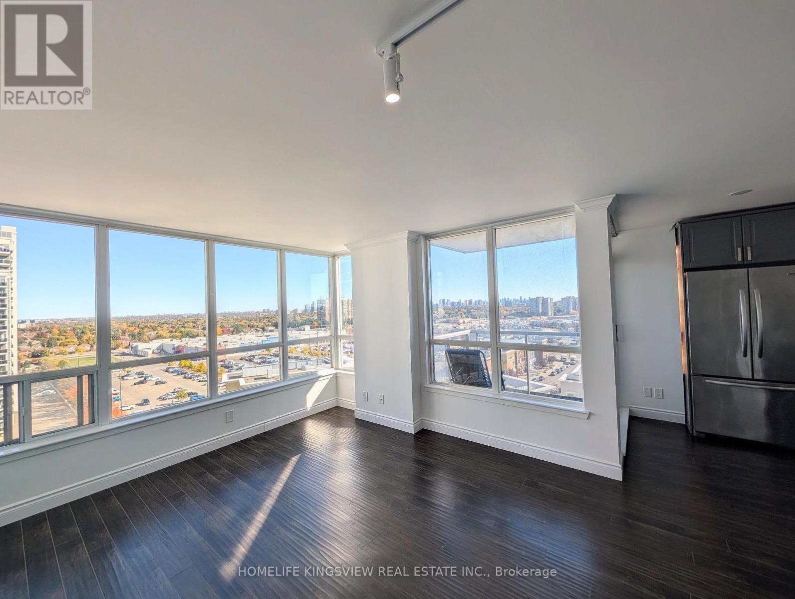 1104 - 60 Disera Drive Property Photo 15