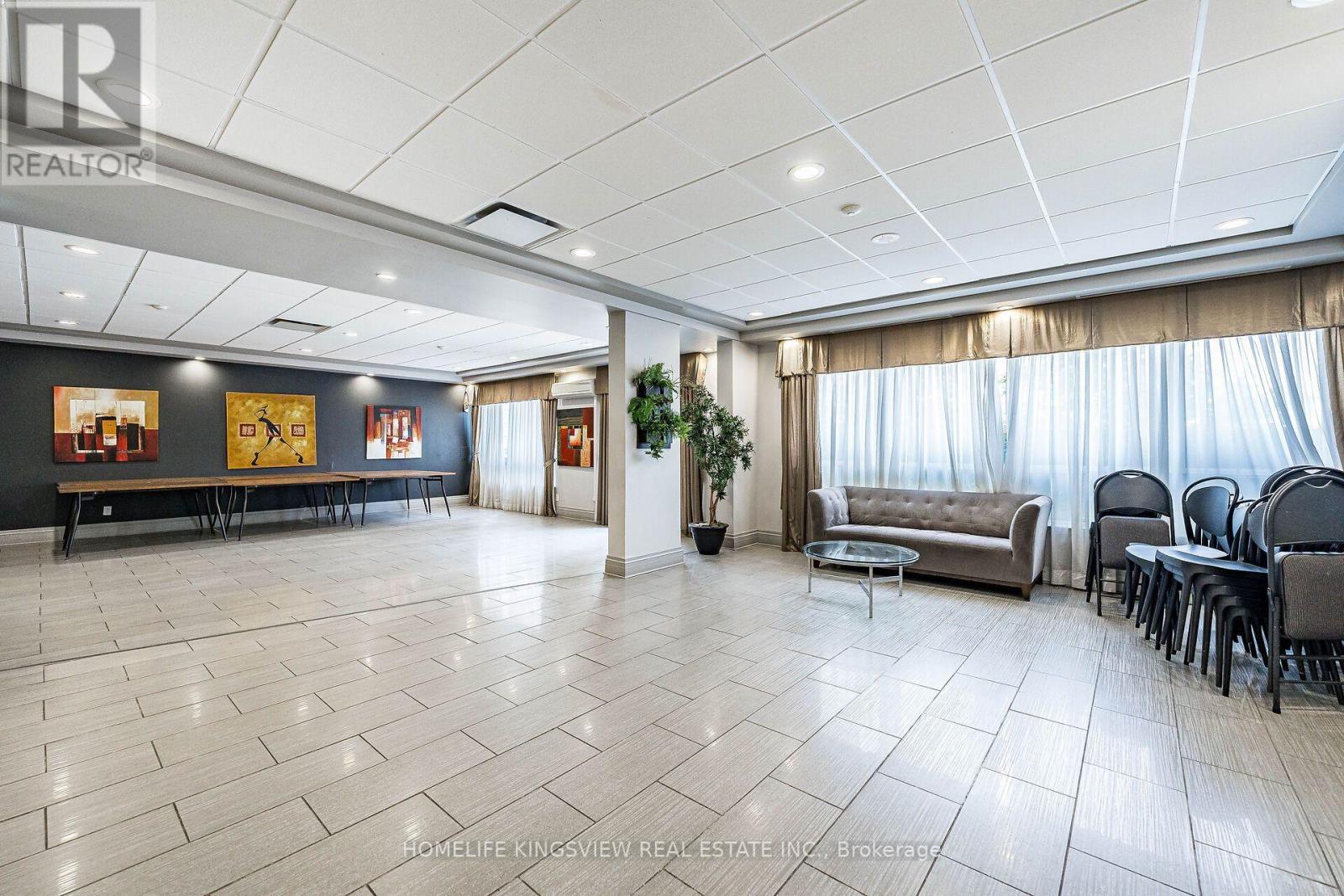 1104 - 60 Disera Drive Property Photo 24
