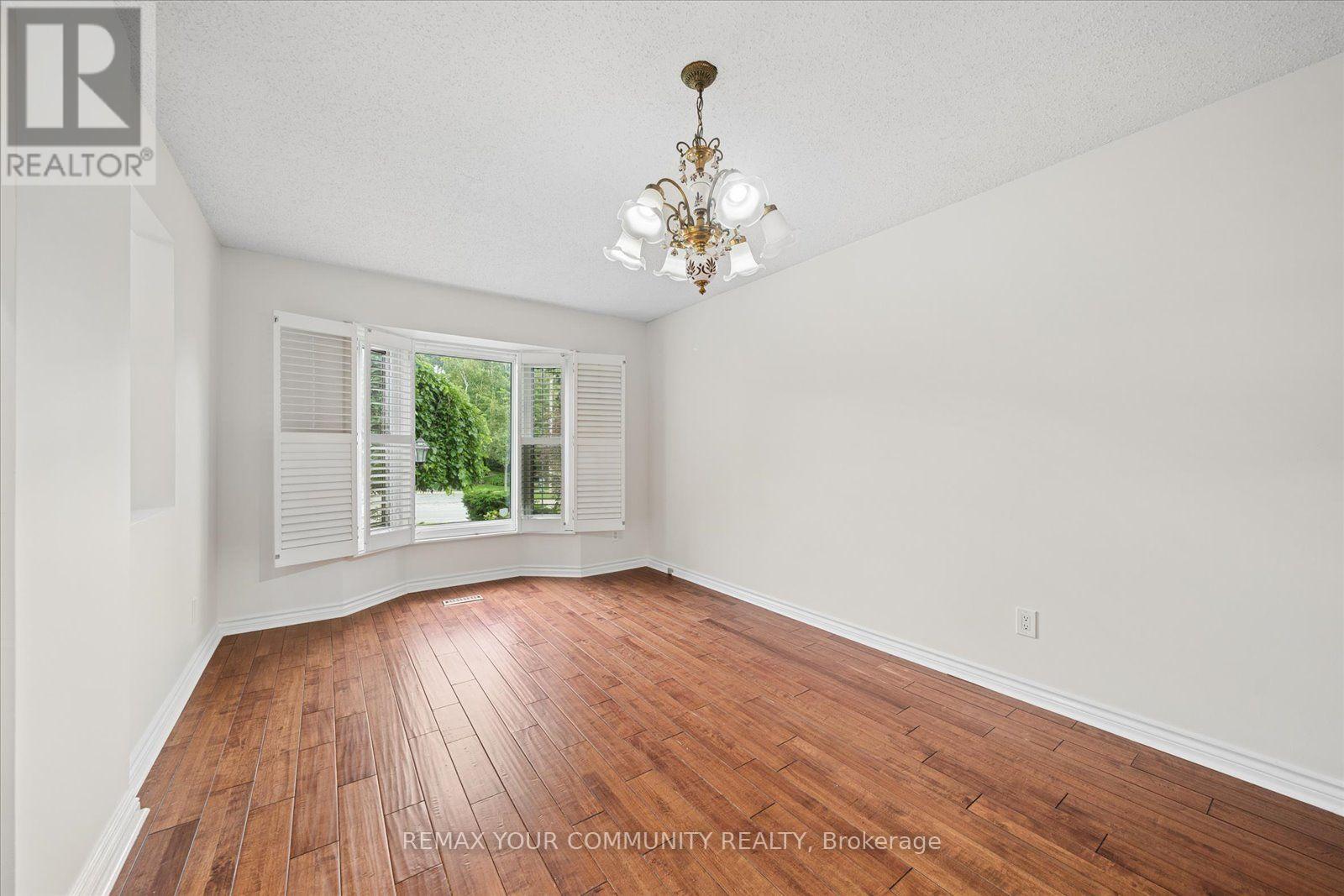 102 Edmund Seager Drive Property Photo 4