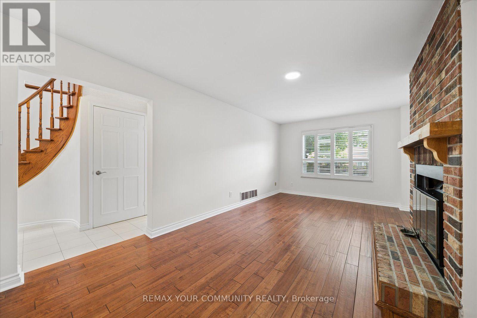 102 Edmund Seager Drive Property Photo 12
