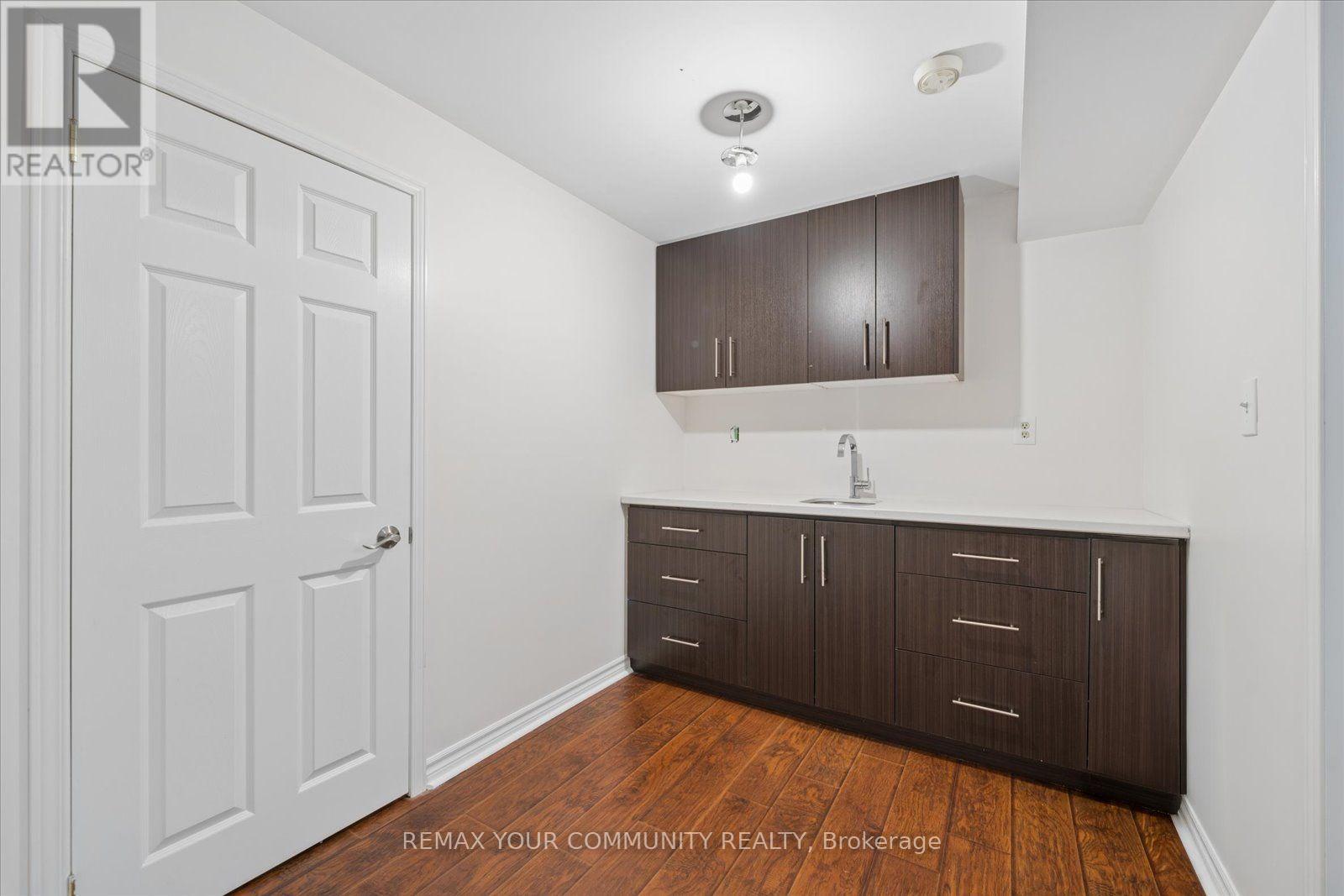 102 Edmund Seager Drive Property Photo 41