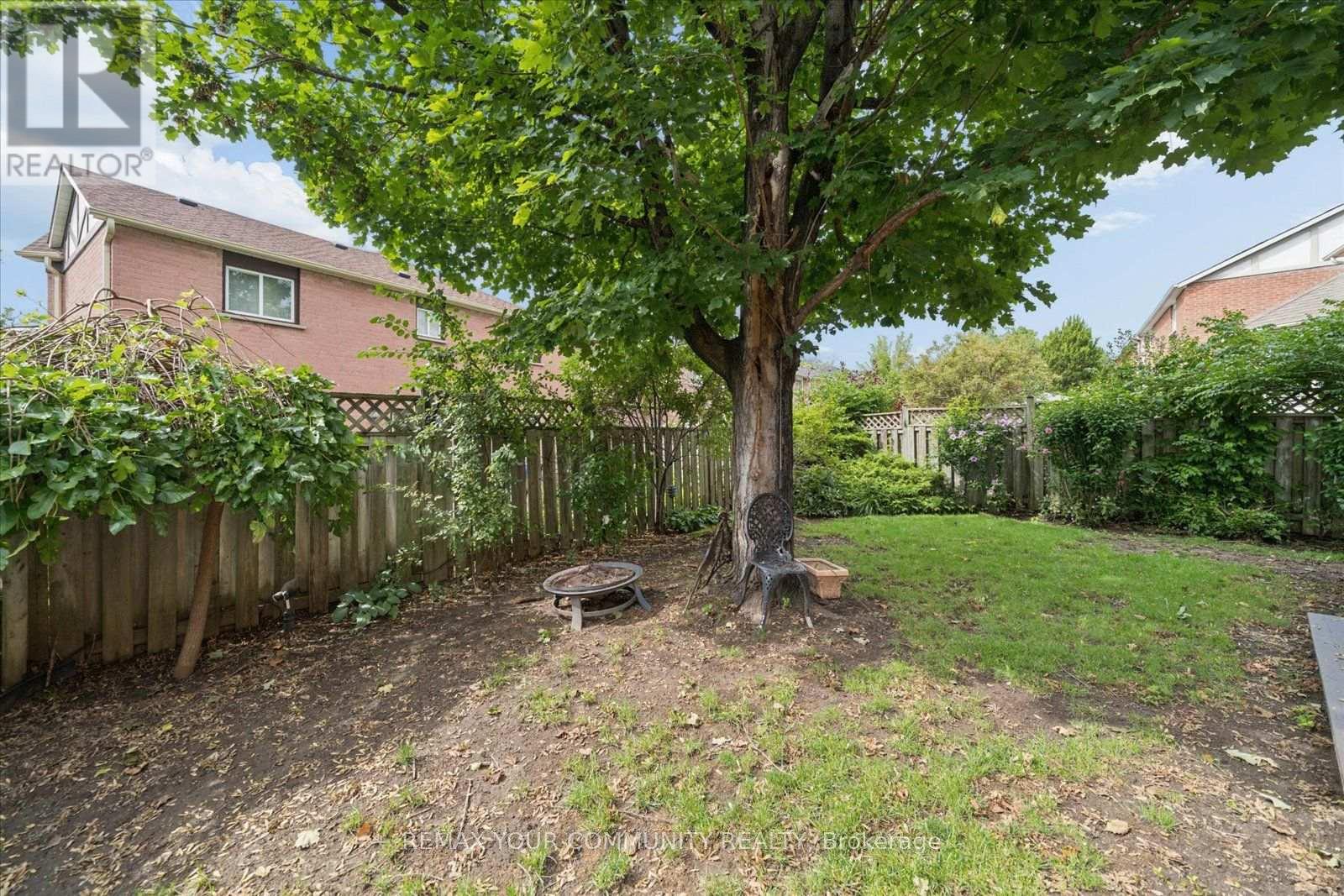 102 Edmund Seager Drive Property Photo 49
