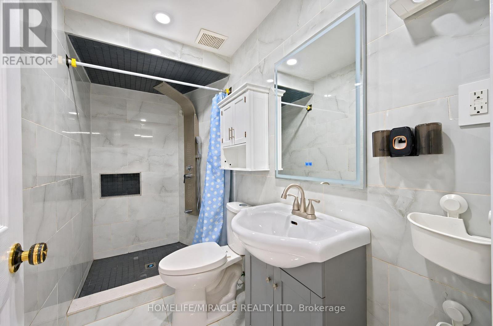 8173 Martin Grove Road Property Photo 43