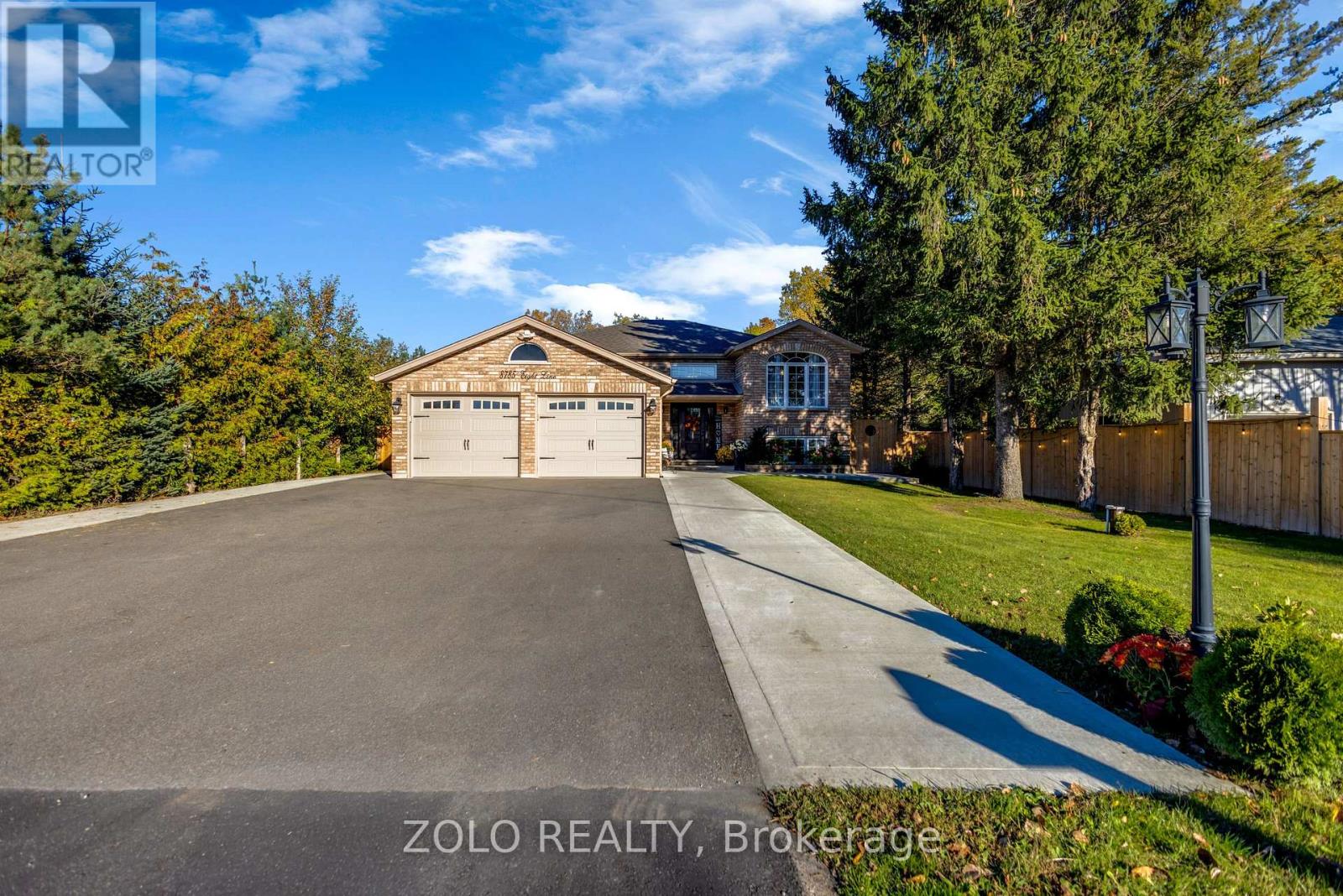 8785 8th Line Property Photo 4