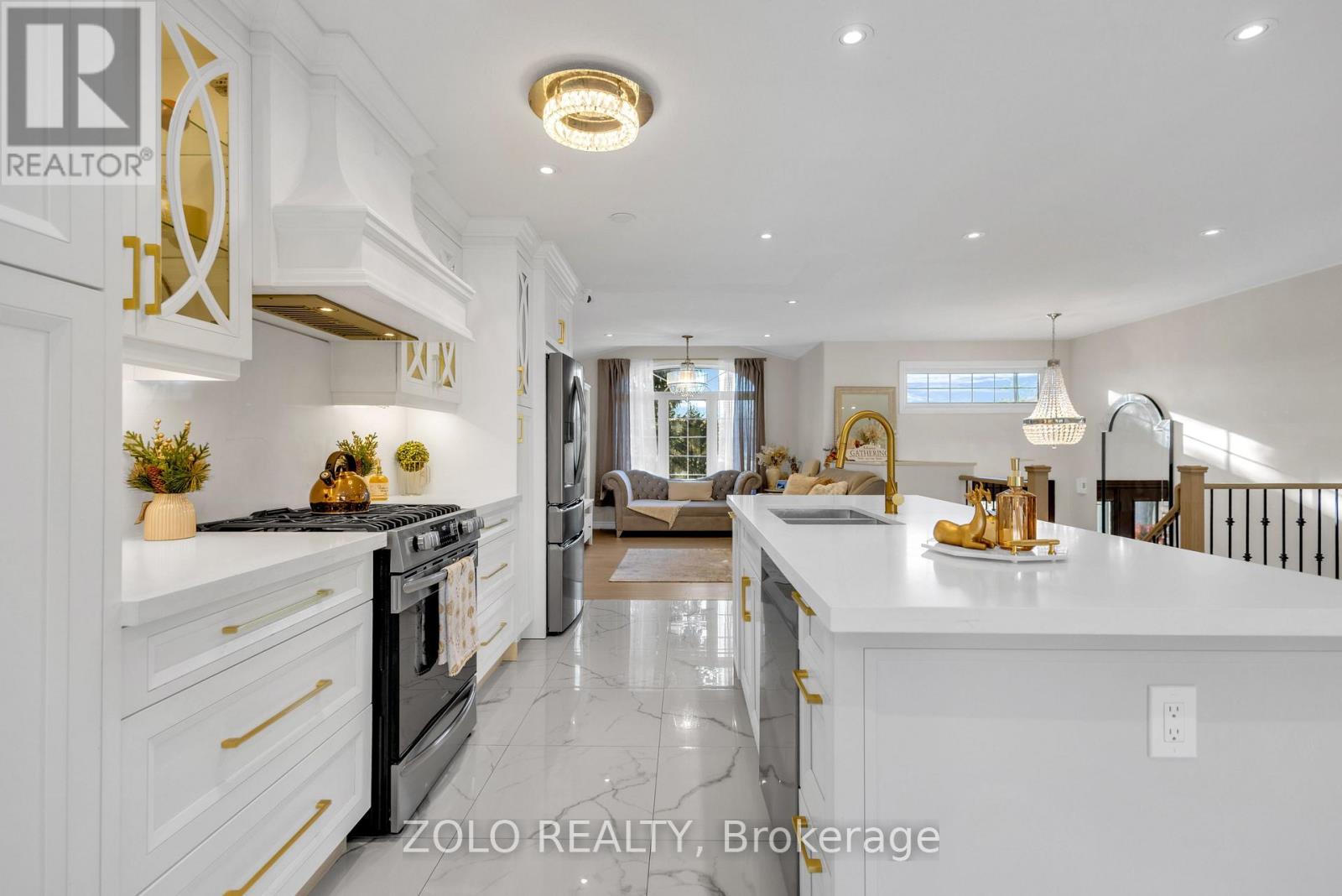 8785 8th Line Property Photo 11