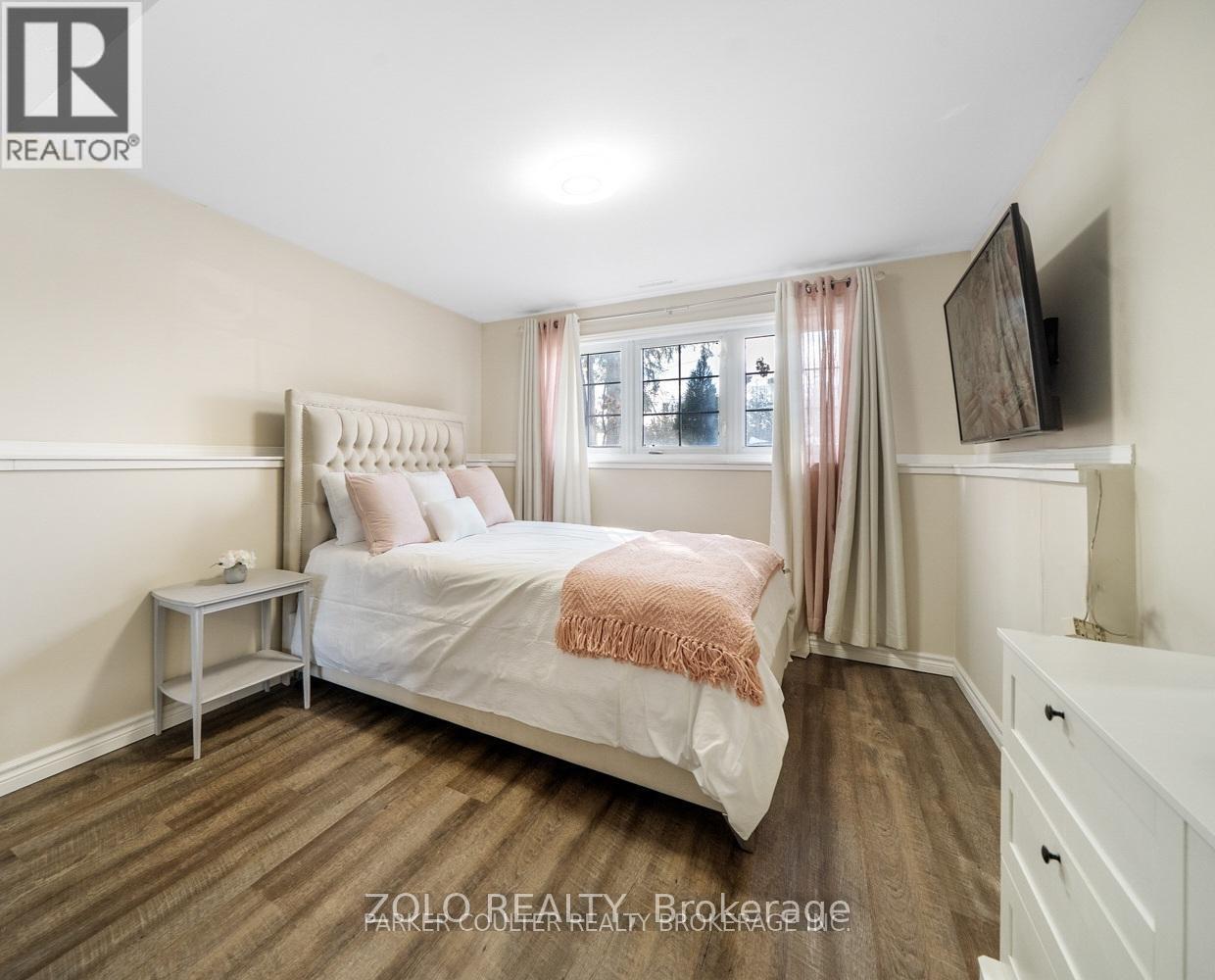 8785 8th Line Property Photo 26