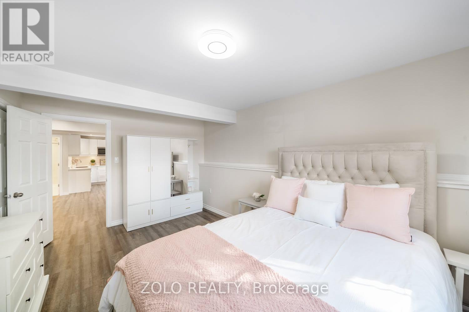 8785 8th Line Property Photo 27