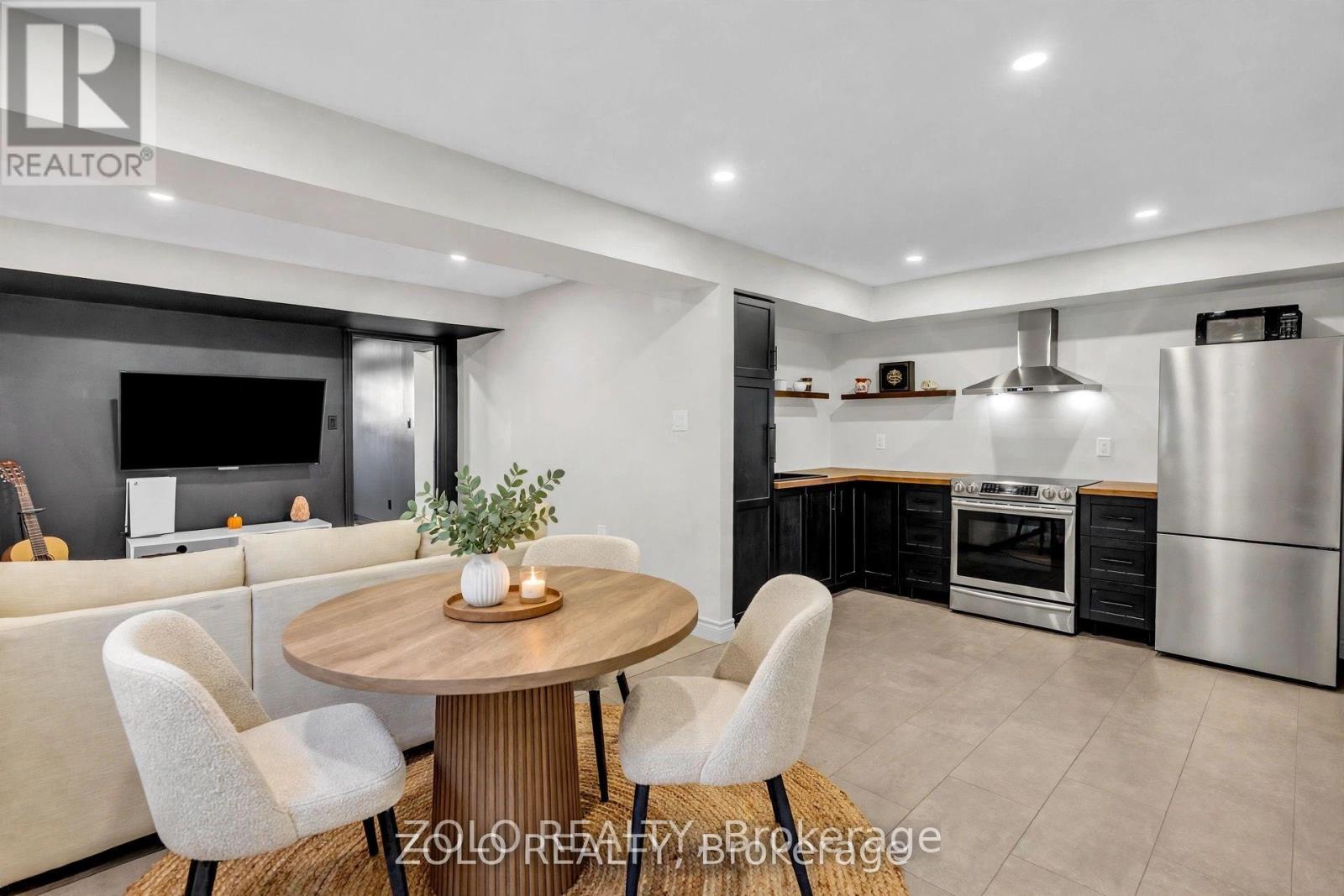 8785 8th Line Property Photo 31