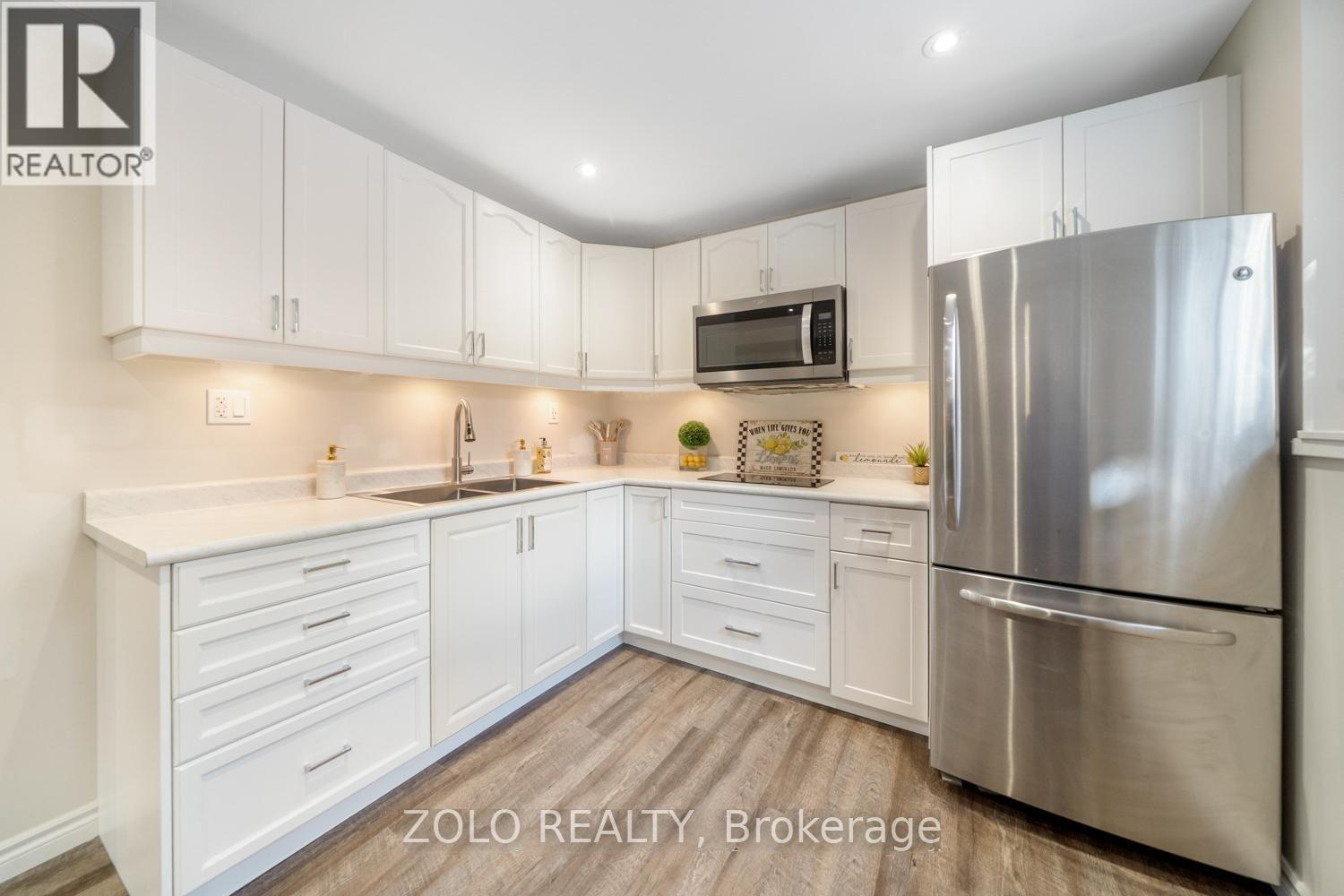 8785 8th Line Property Photo 37