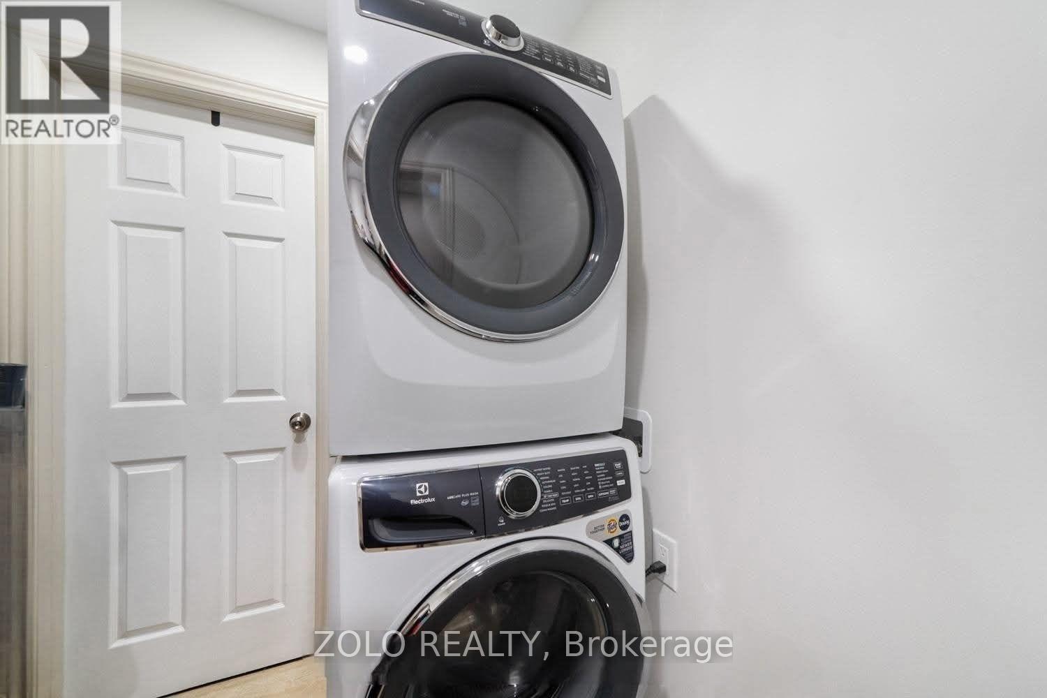 8785 8th Line Property Photo 42