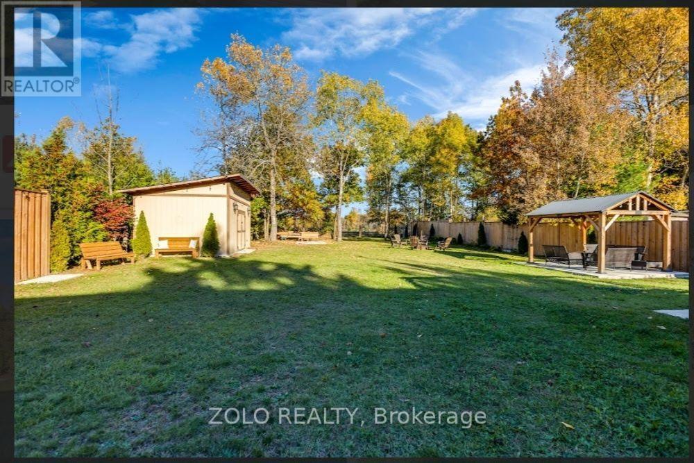 8785 8th Line Property Photo 46
