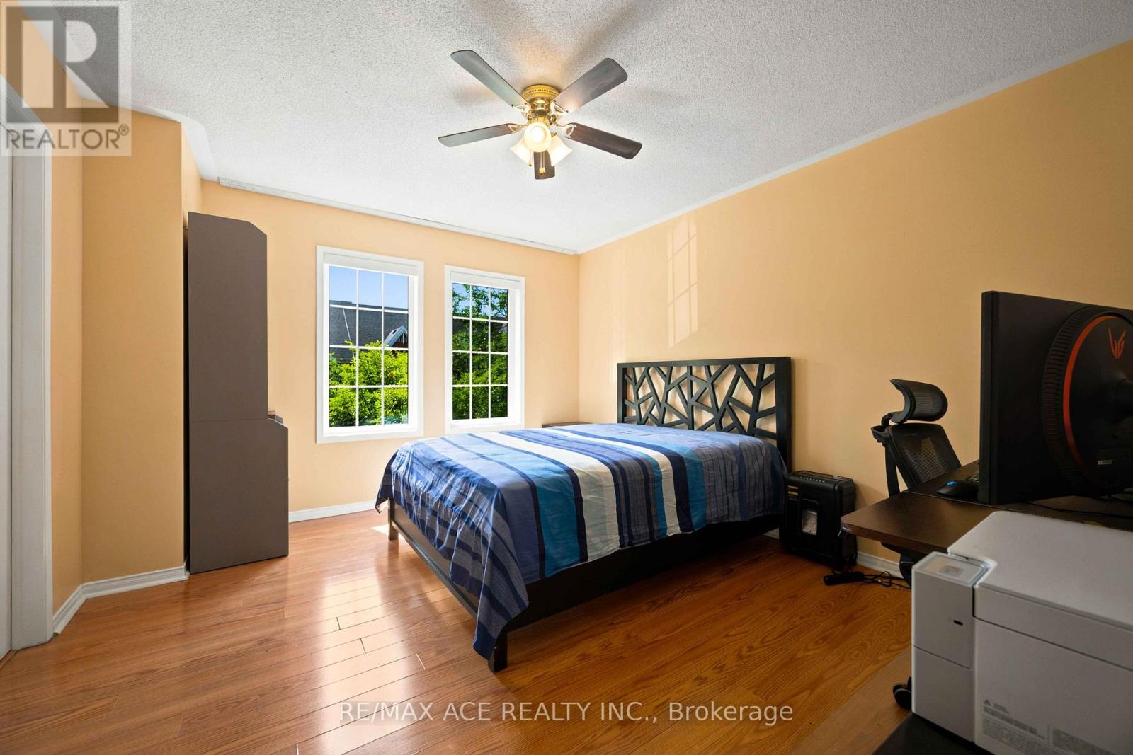16 White's Hill Avenue Property Photo 16