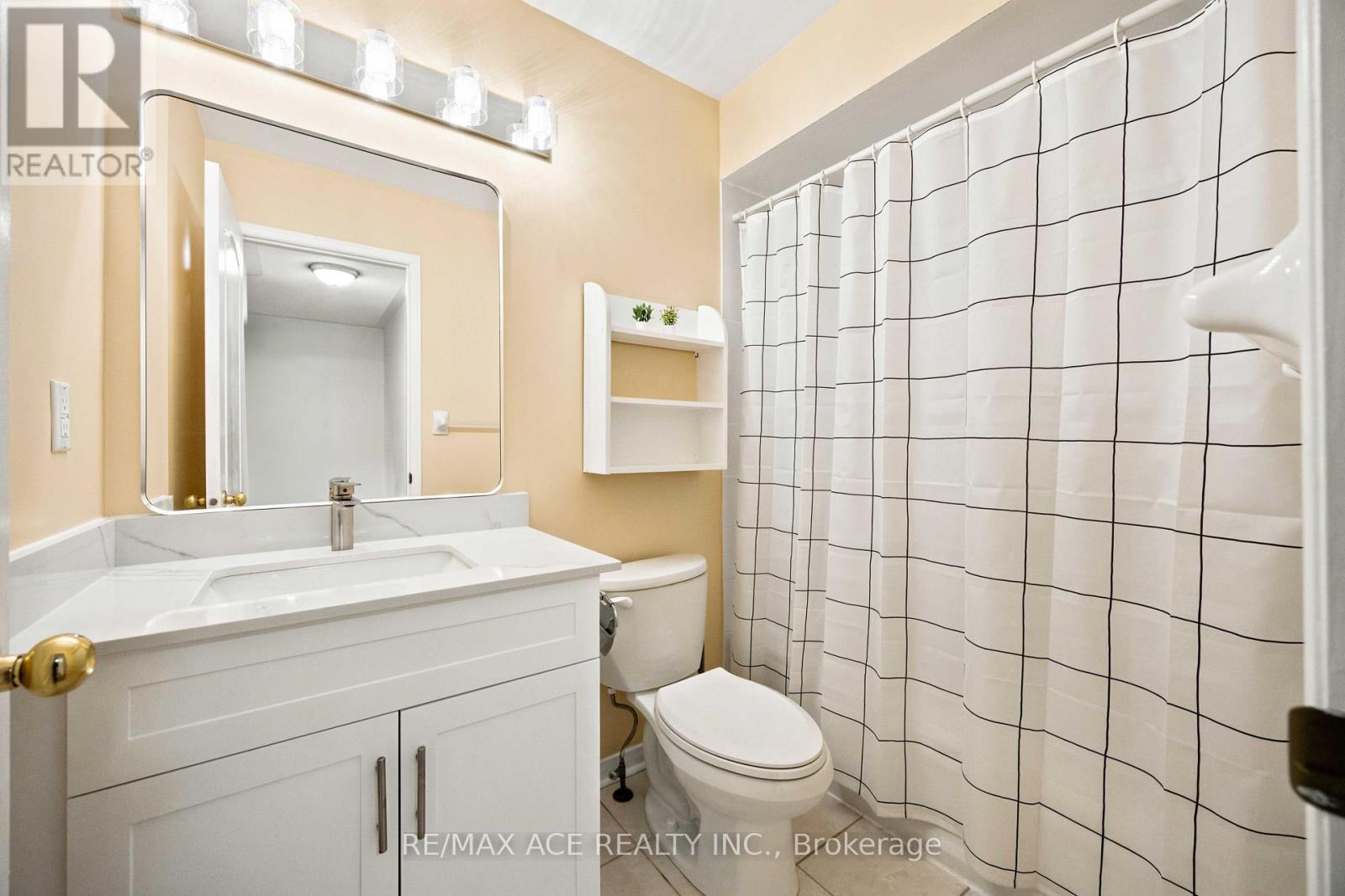 16 White's Hill Avenue Property Photo 18