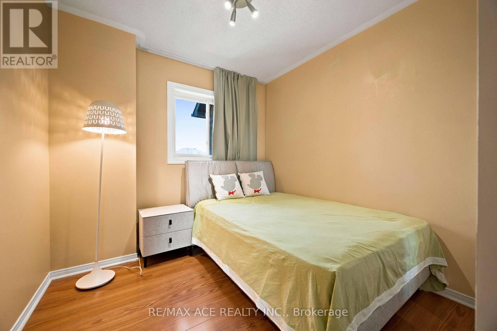 16 White's Hill Avenue Property Photo 19