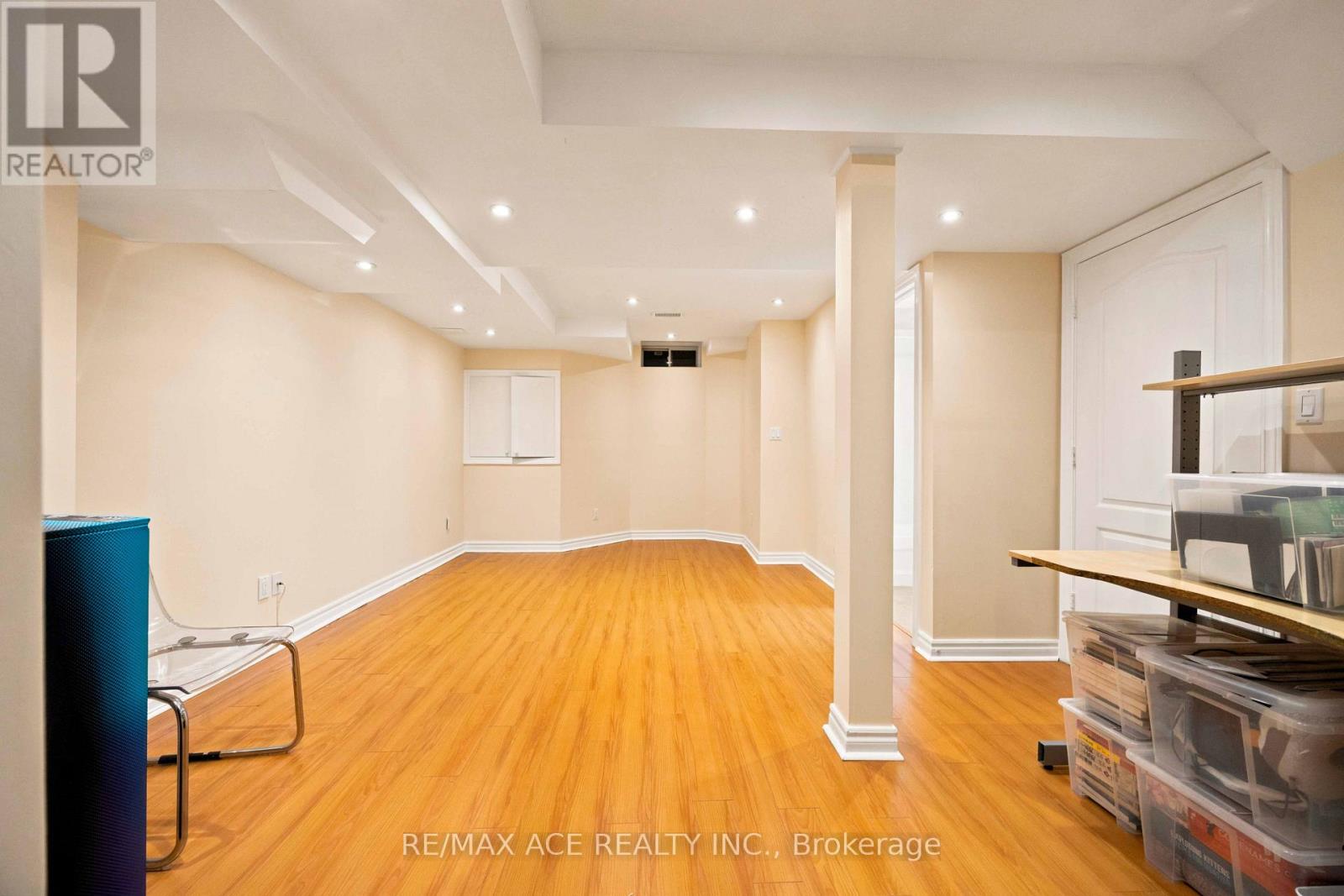 16 White's Hill Avenue Property Photo 21