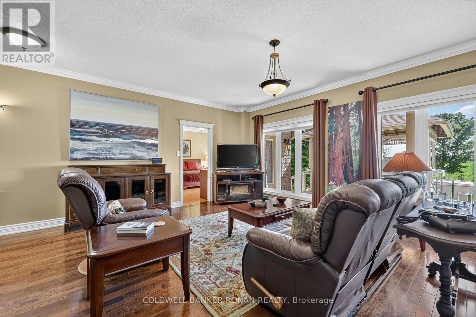 128 Denney Drive Property Photo 7
