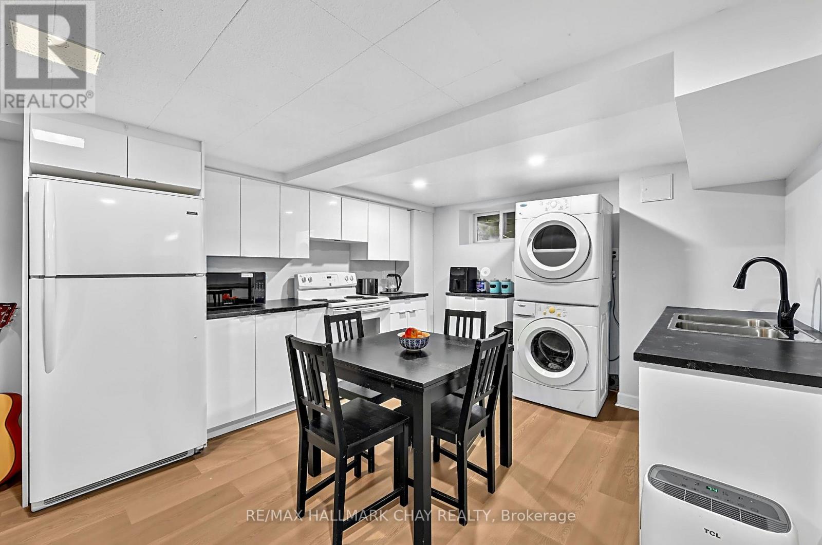 90 Roxborough Road Property Photo 18