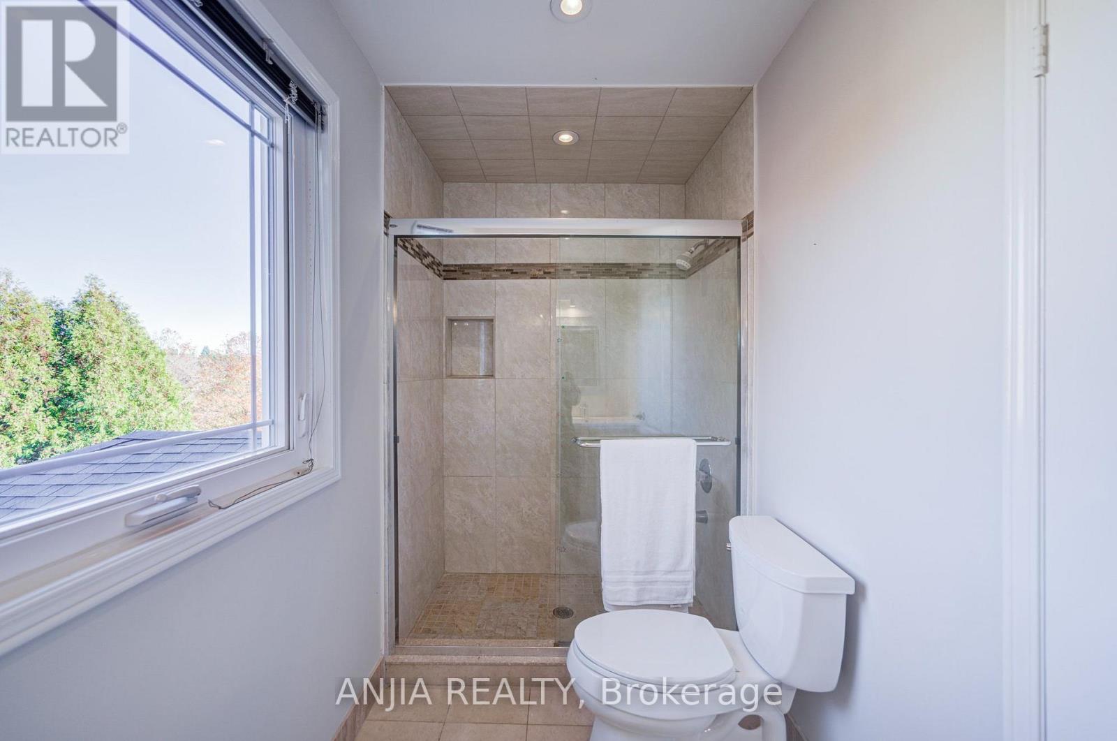 17 Charrington Crescent Property Photo 41