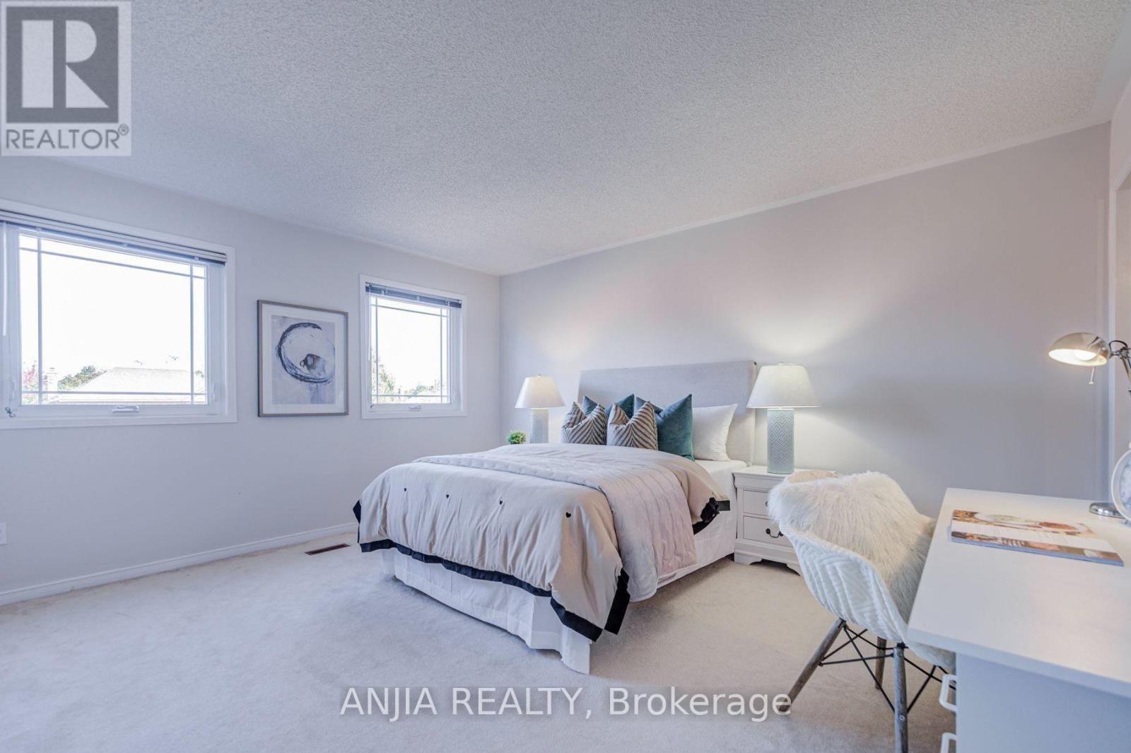 17 Charrington Crescent Property Photo 45