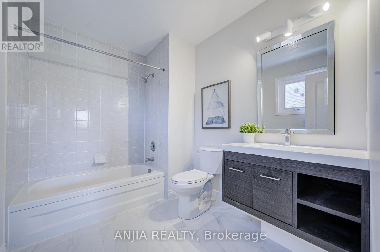 17 Charrington Crescent Property Photo 46