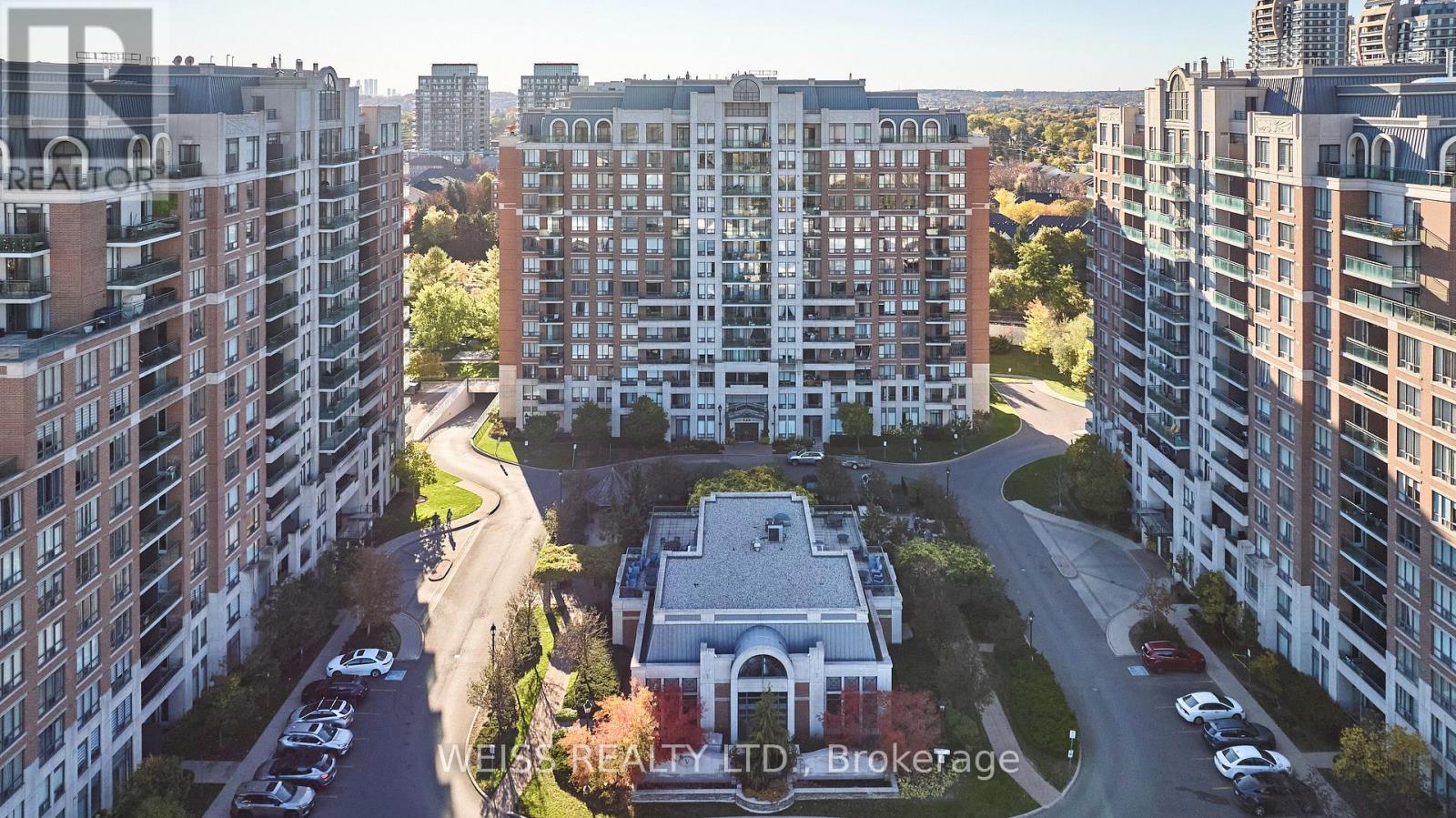205 - 330 Red Maple Road Property Photo 1