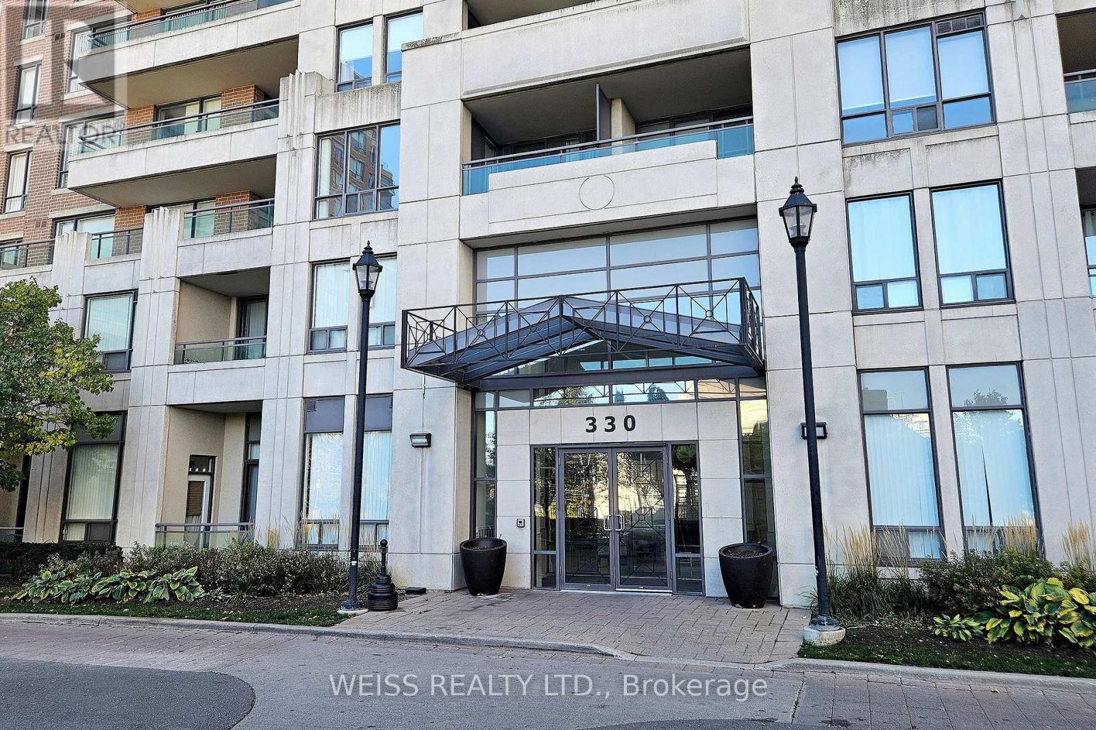 205 - 330 Red Maple Road Property Photo 4