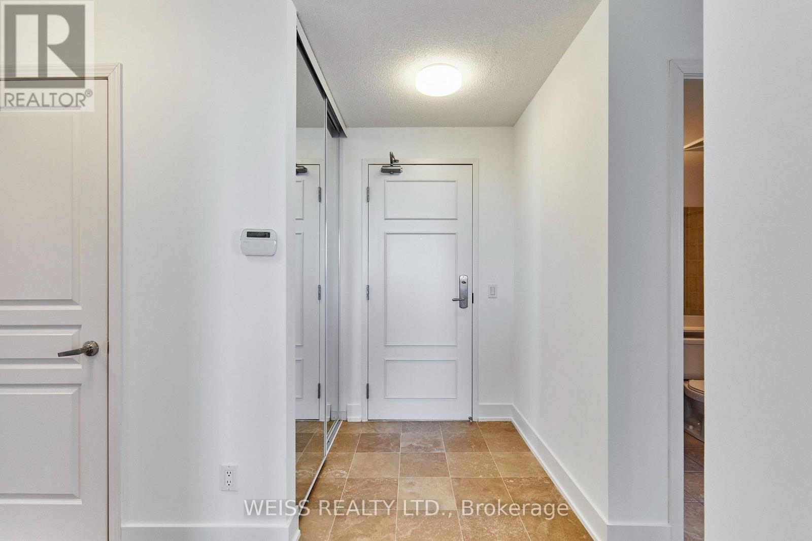 205 - 330 Red Maple Road Property Photo 7