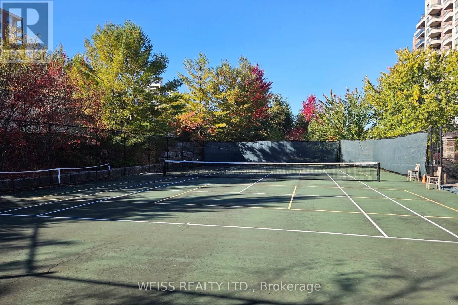 205 - 330 Red Maple Road Property Photo 38