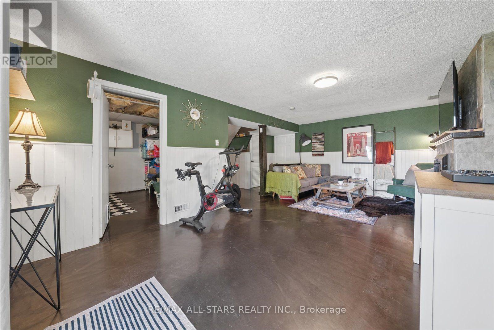 538 Highland Crescent Property Photo 34
