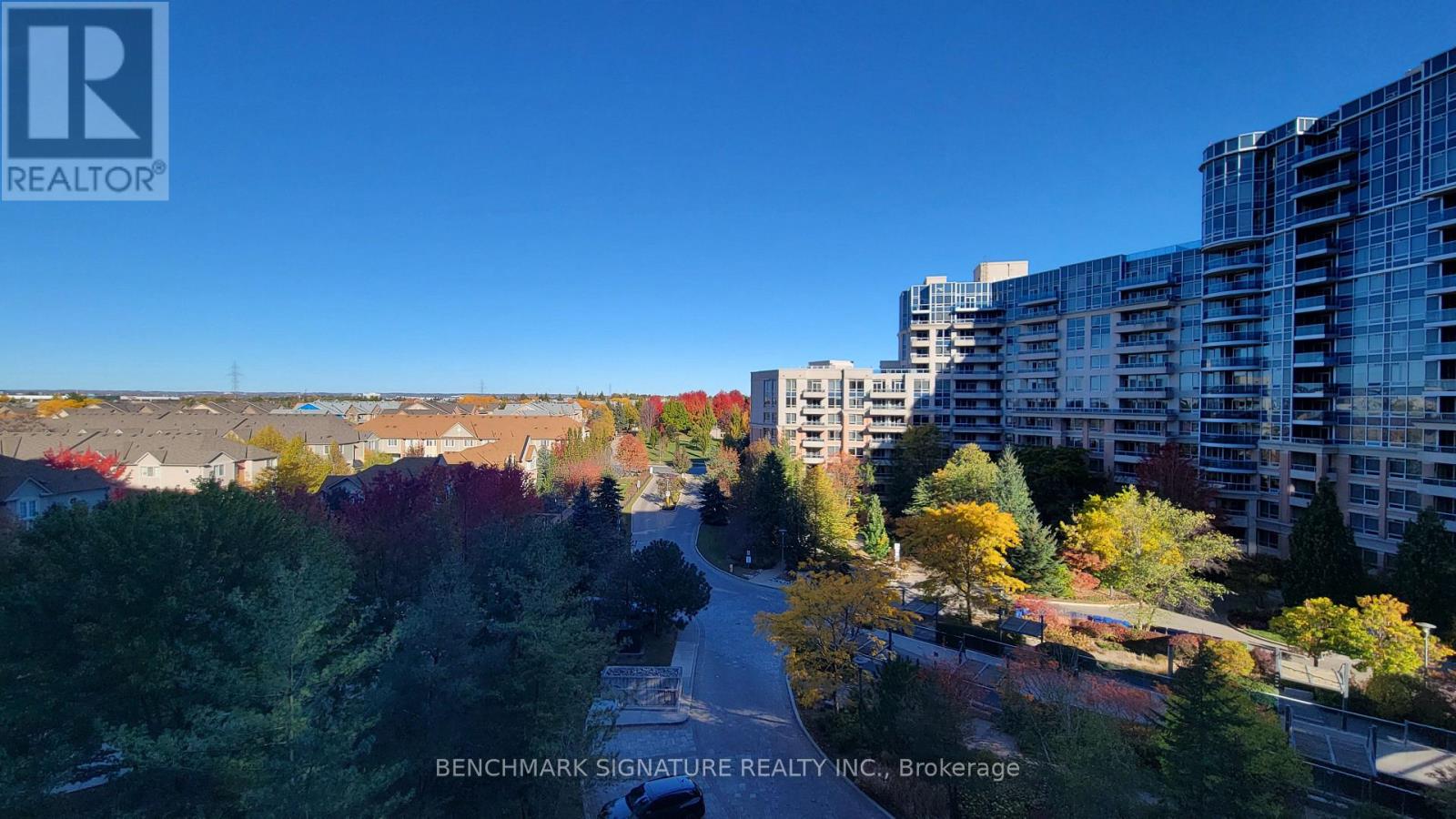 887 - 23 Cox Boulevard Property Photo 1