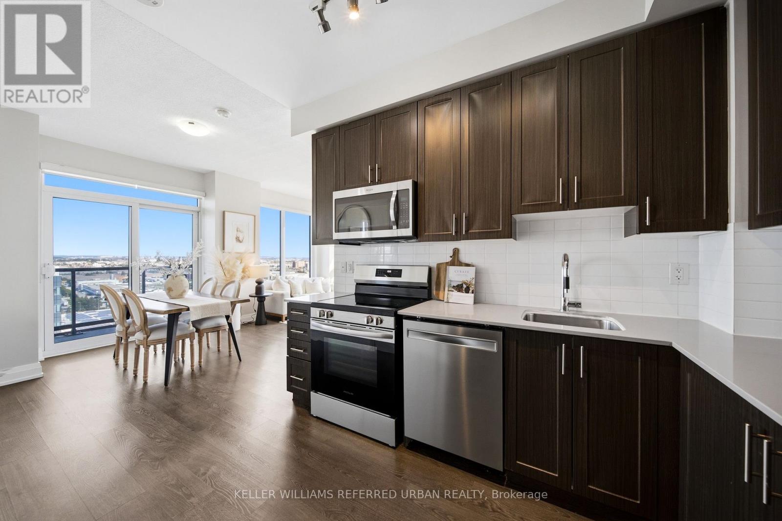 1705 - 3600 Highway 7 Property Photo 6