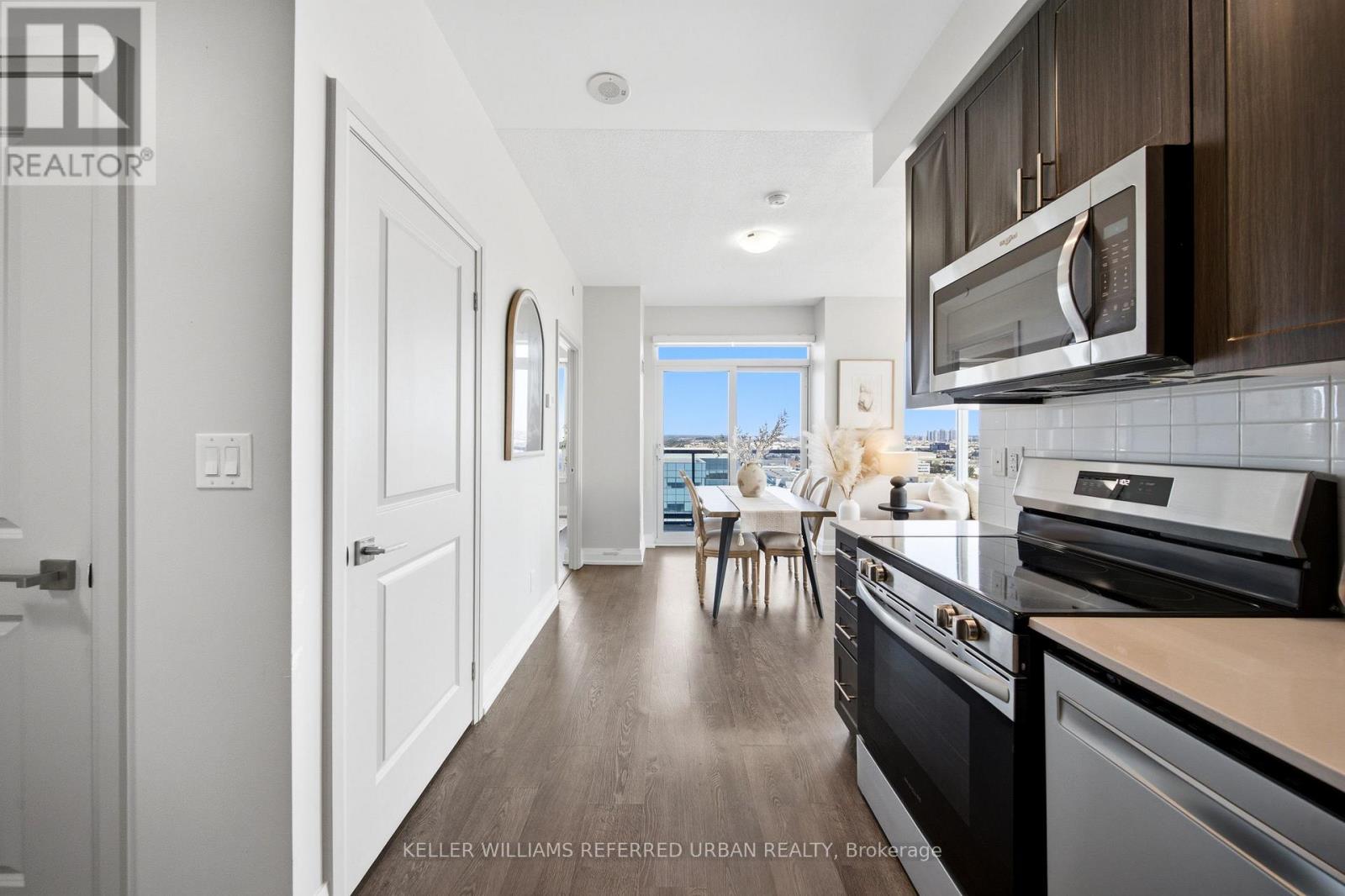 1705 - 3600 Highway 7 Property Photo 9
