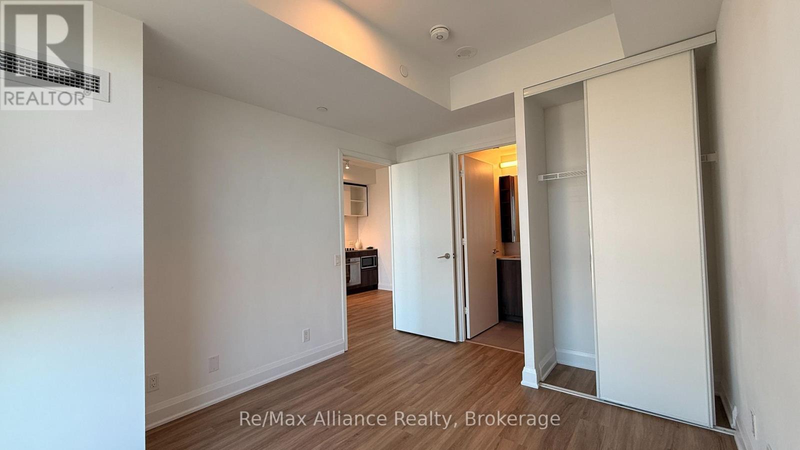 5503 - 7890 Jane Street Property Photo 15