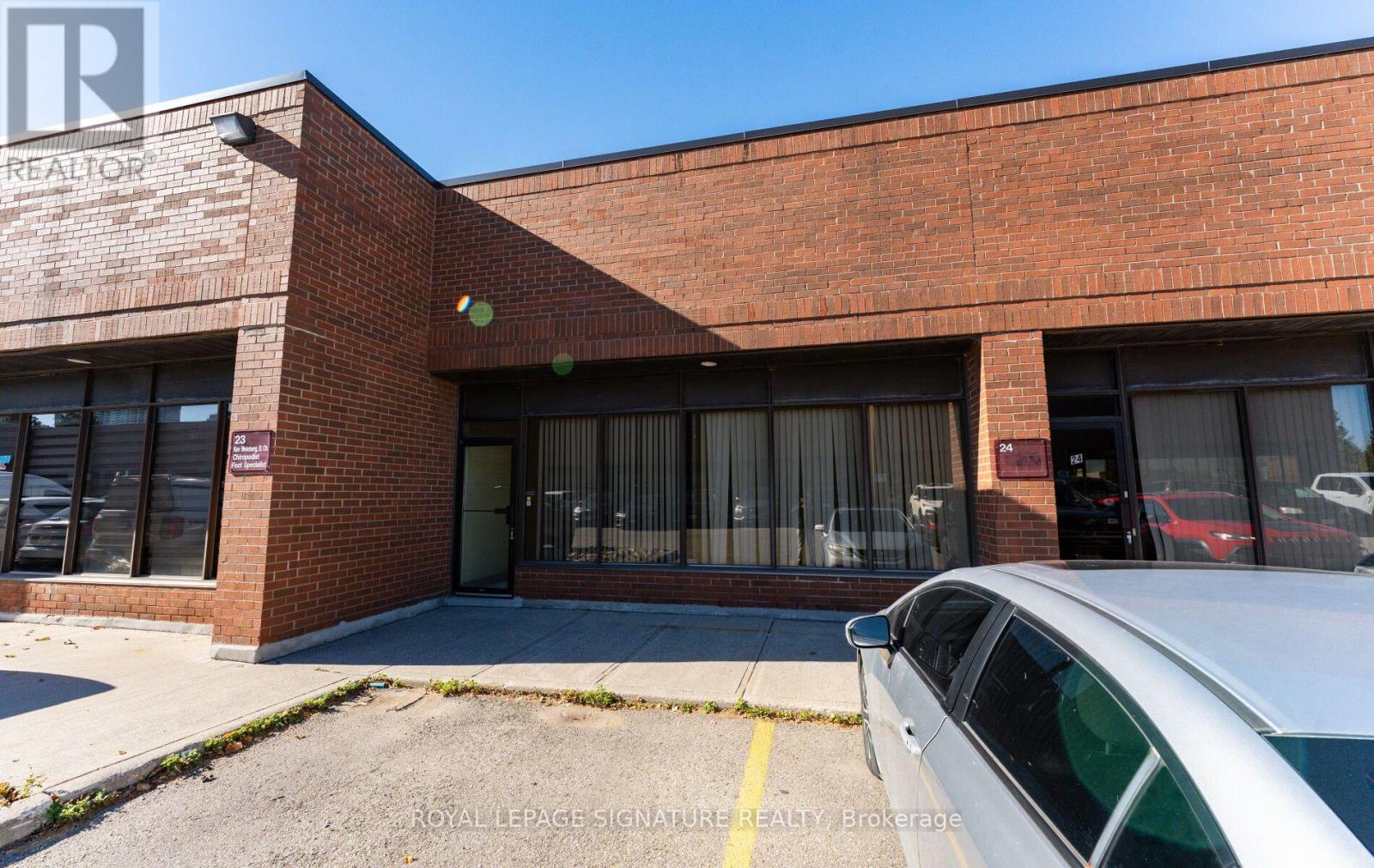 23 - 391 Edgeley Boulevard Property Photo 2