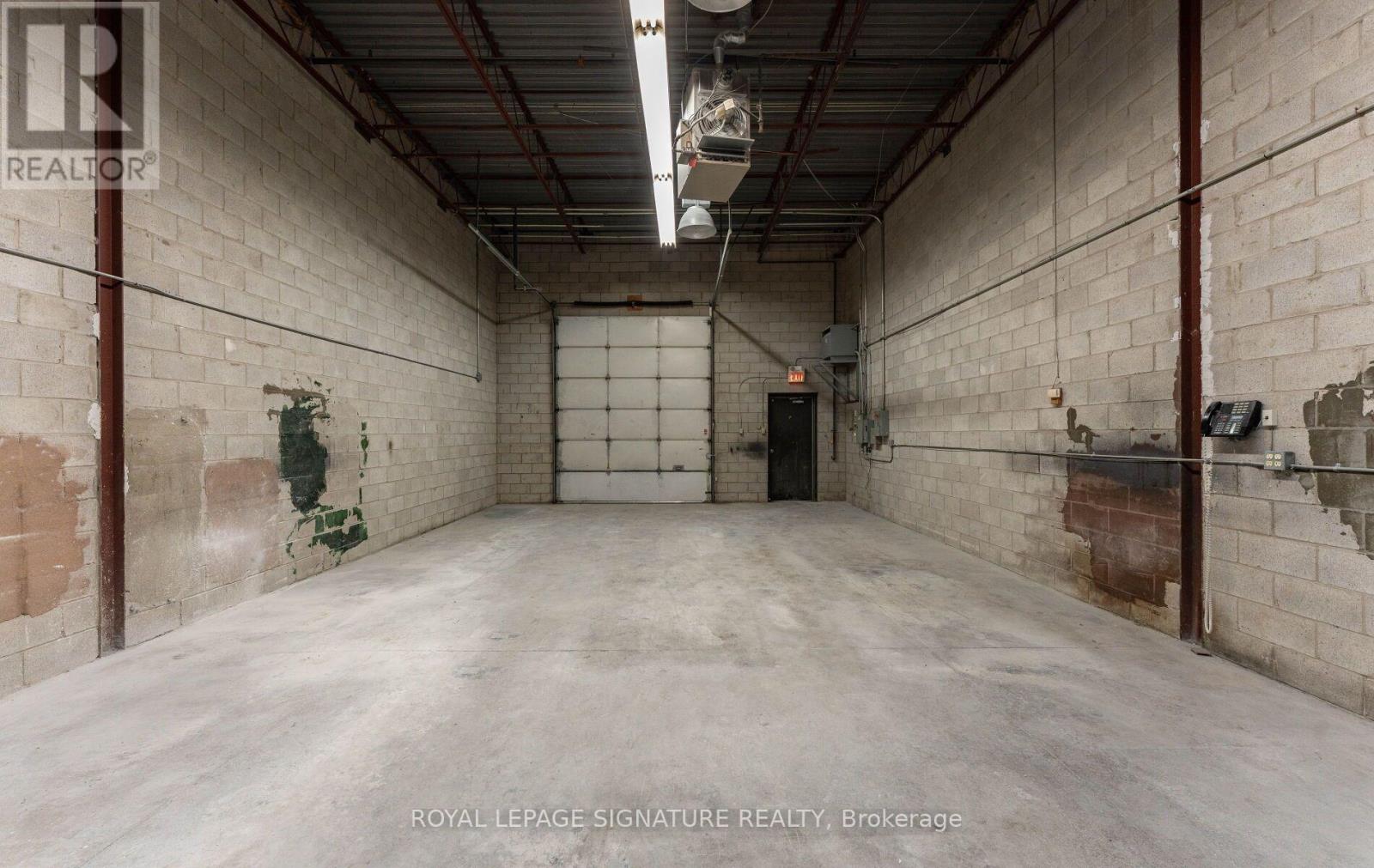 23 - 391 Edgeley Boulevard Property Photo 7