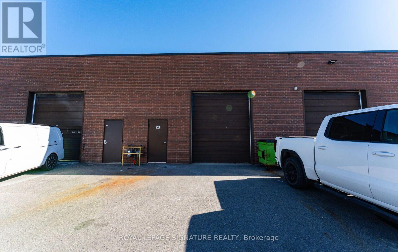 23 - 391 Edgeley Boulevard Property Photo 17