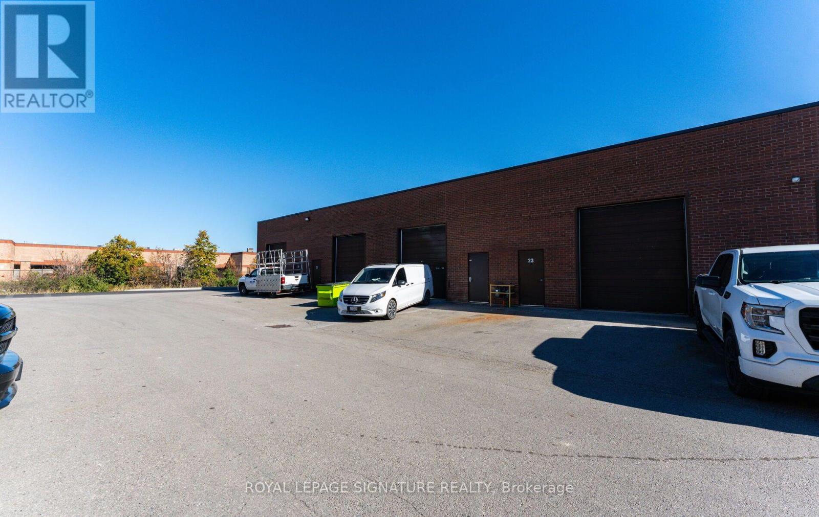 23 - 391 Edgeley Boulevard Property Photo 20