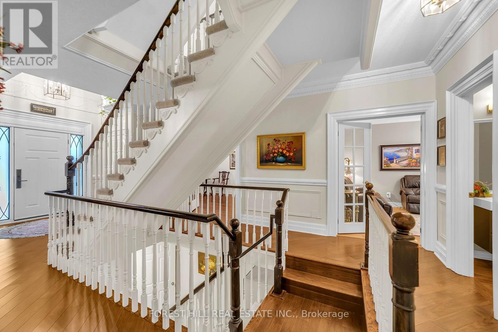 15 Theobalds Circle Property Photo 4