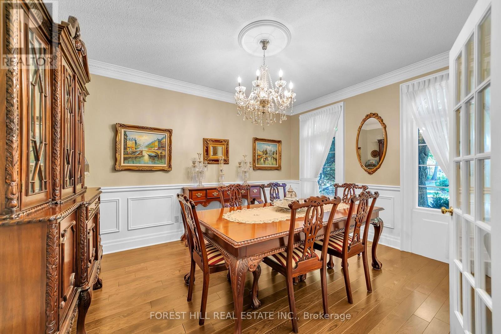 15 Theobalds Circle Property Photo 5