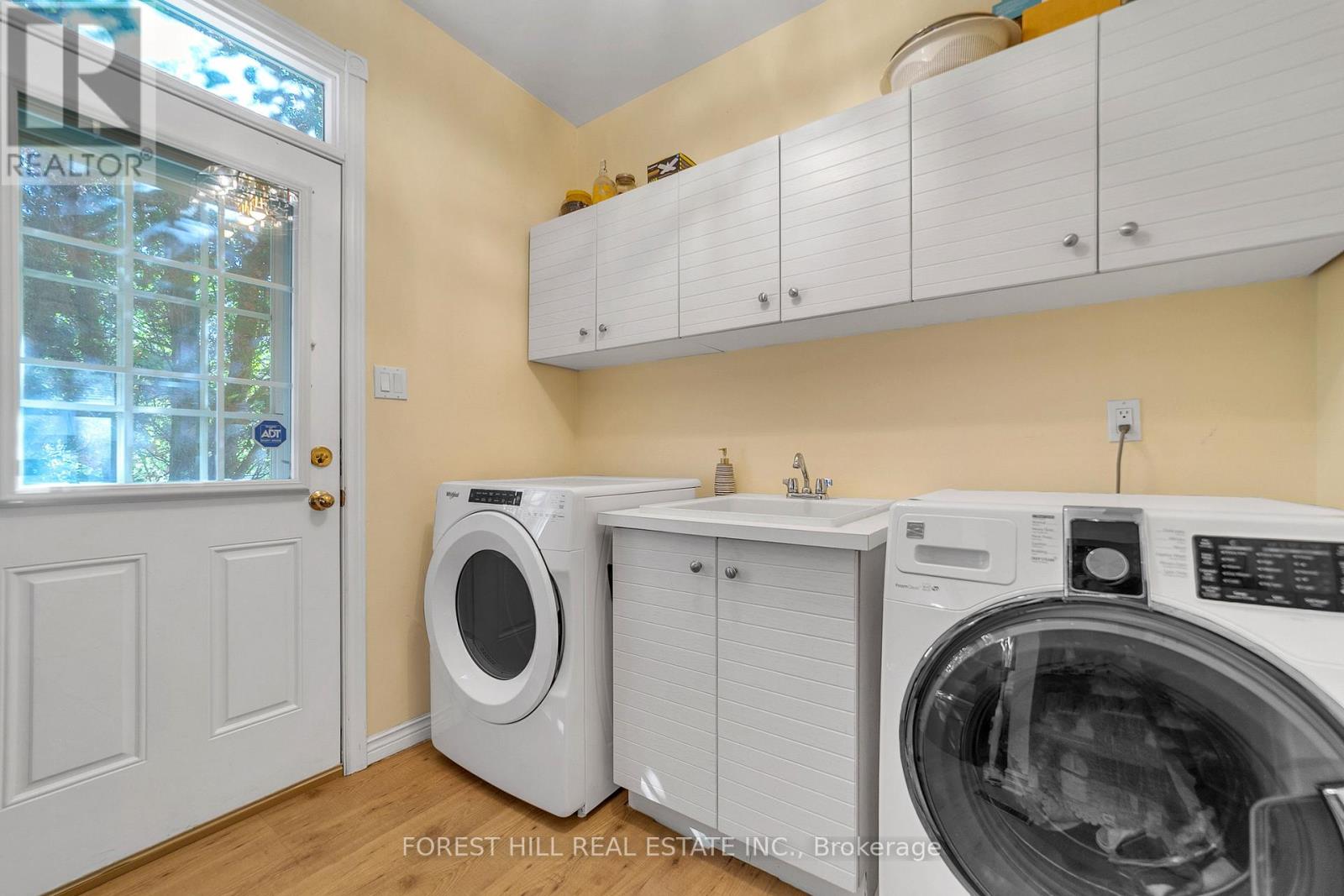 15 Theobalds Circle Property Photo 9