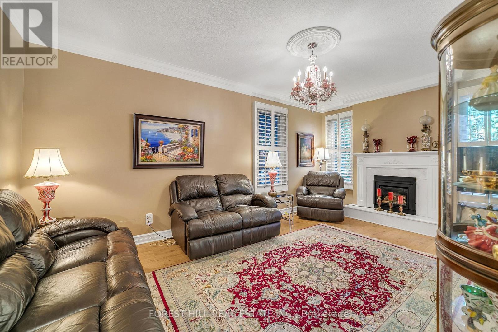15 Theobalds Circle Property Photo 14