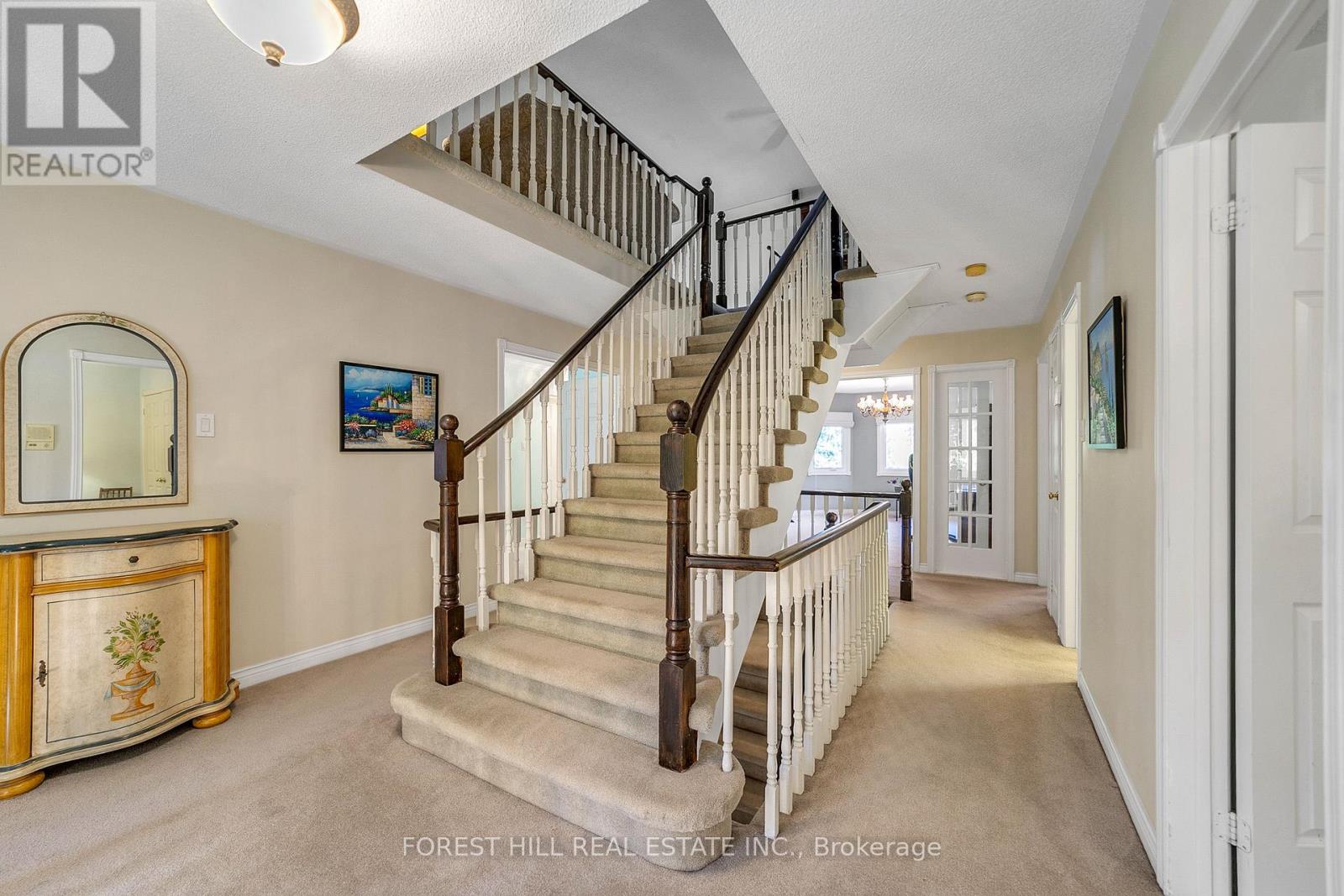 15 Theobalds Circle Property Photo 19