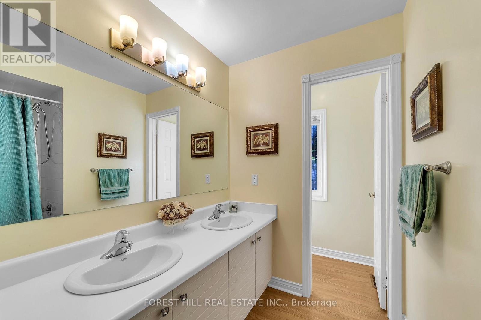 15 Theobalds Circle Property Photo 22