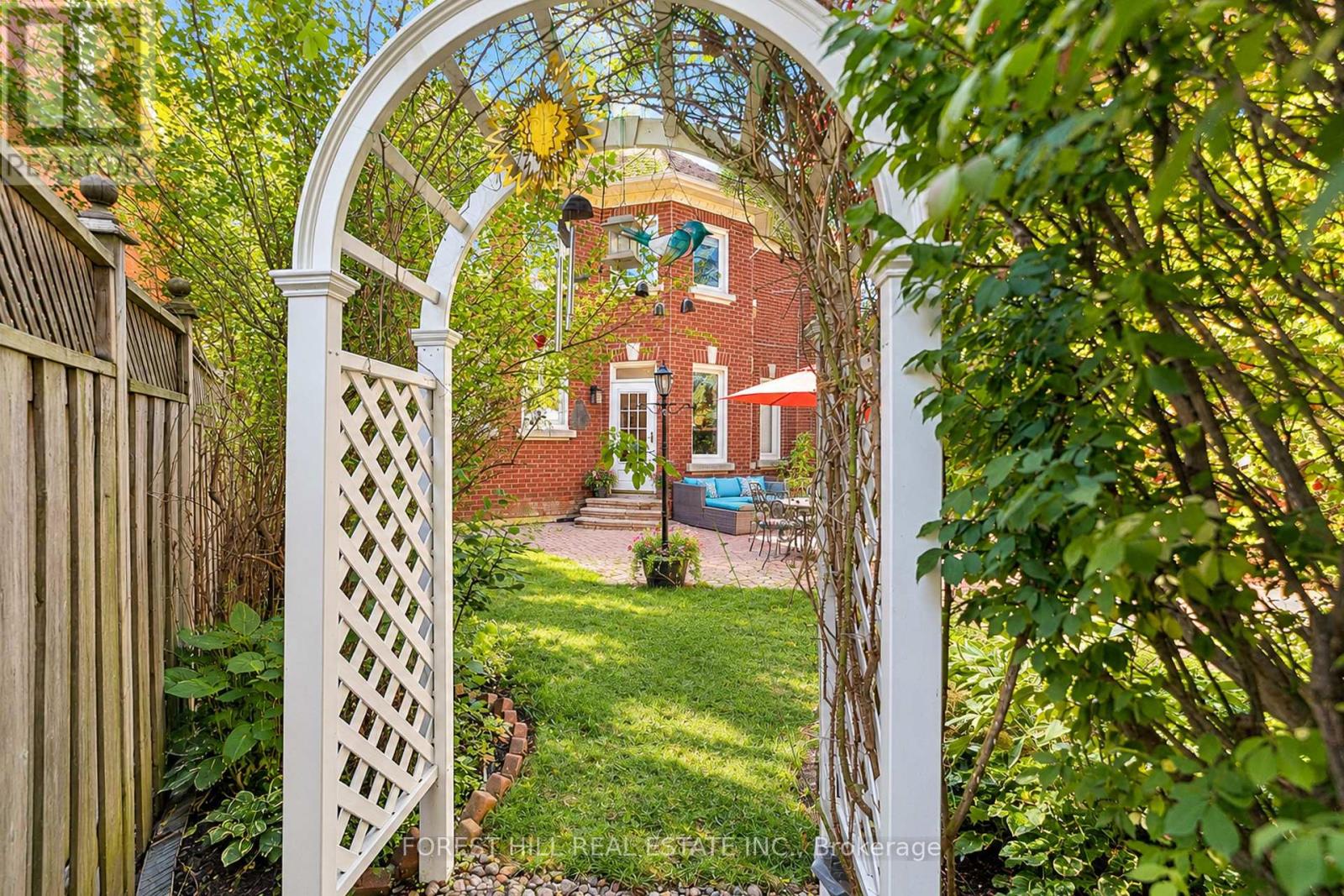 15 Theobalds Circle Property Photo 29