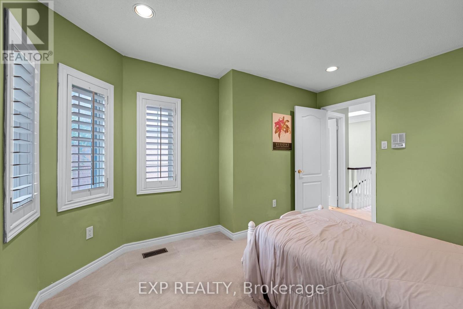 591 Plantation Gate Property Photo 35