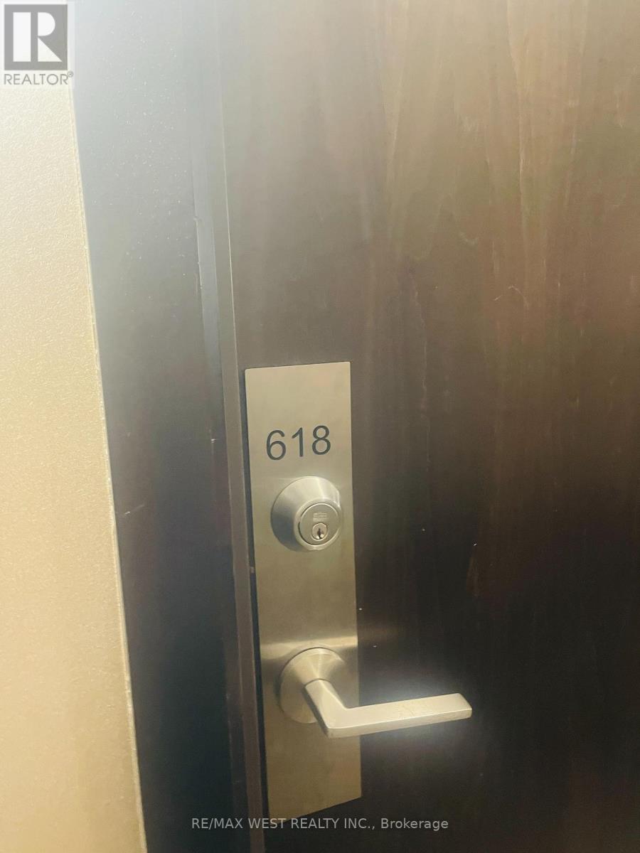 618 - 7608 YONGE STREET Property Photo 1