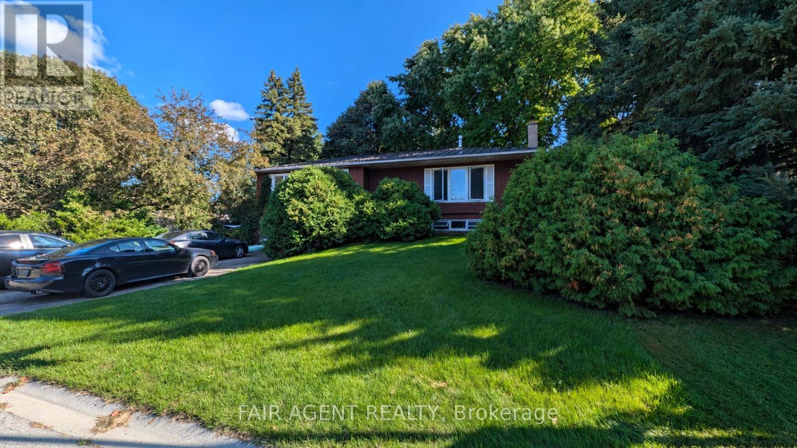33 Maynard Drive Property Photo 1