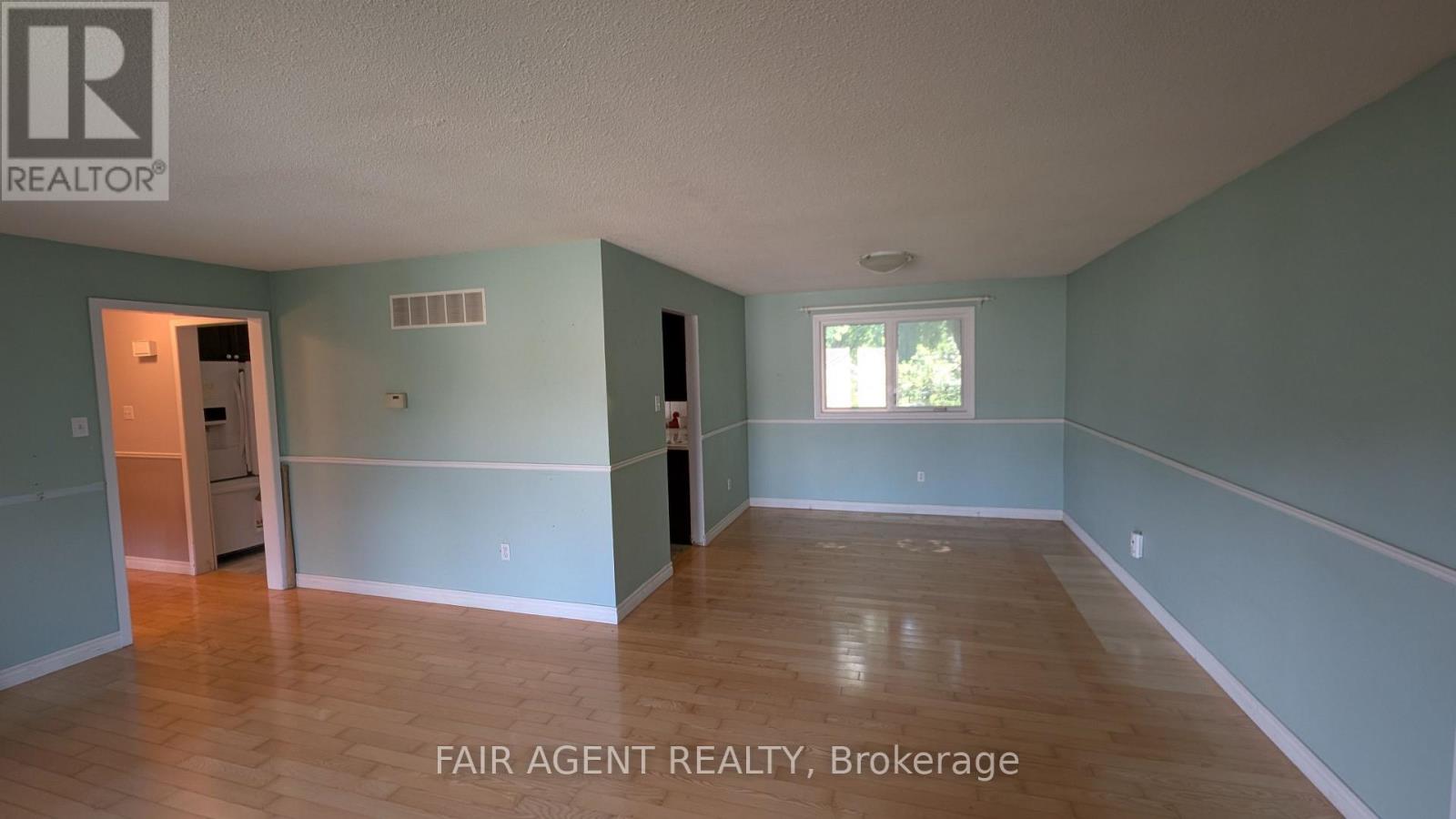 33 Maynard Drive Property Photo 7